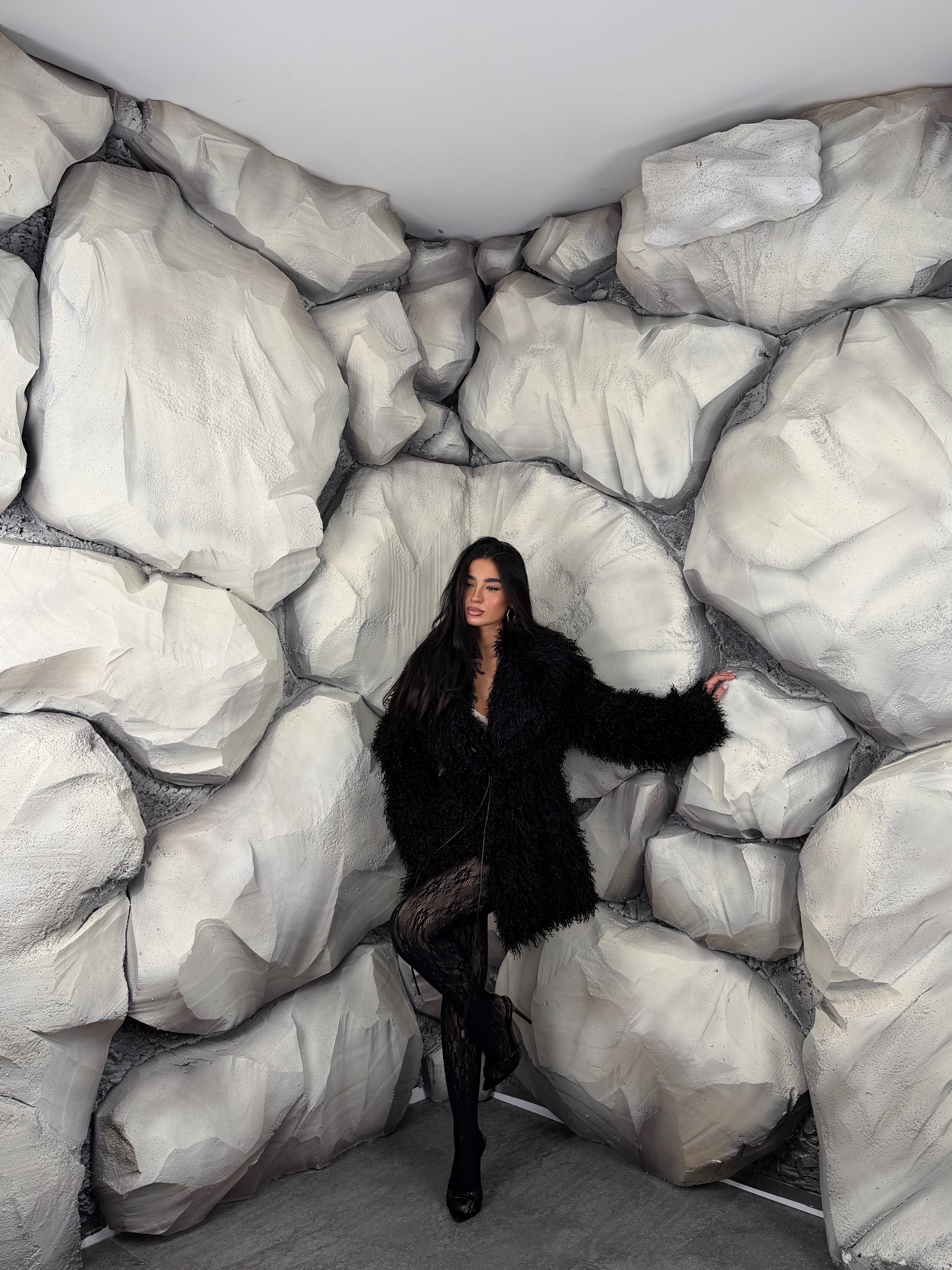 Ecofur curly long black