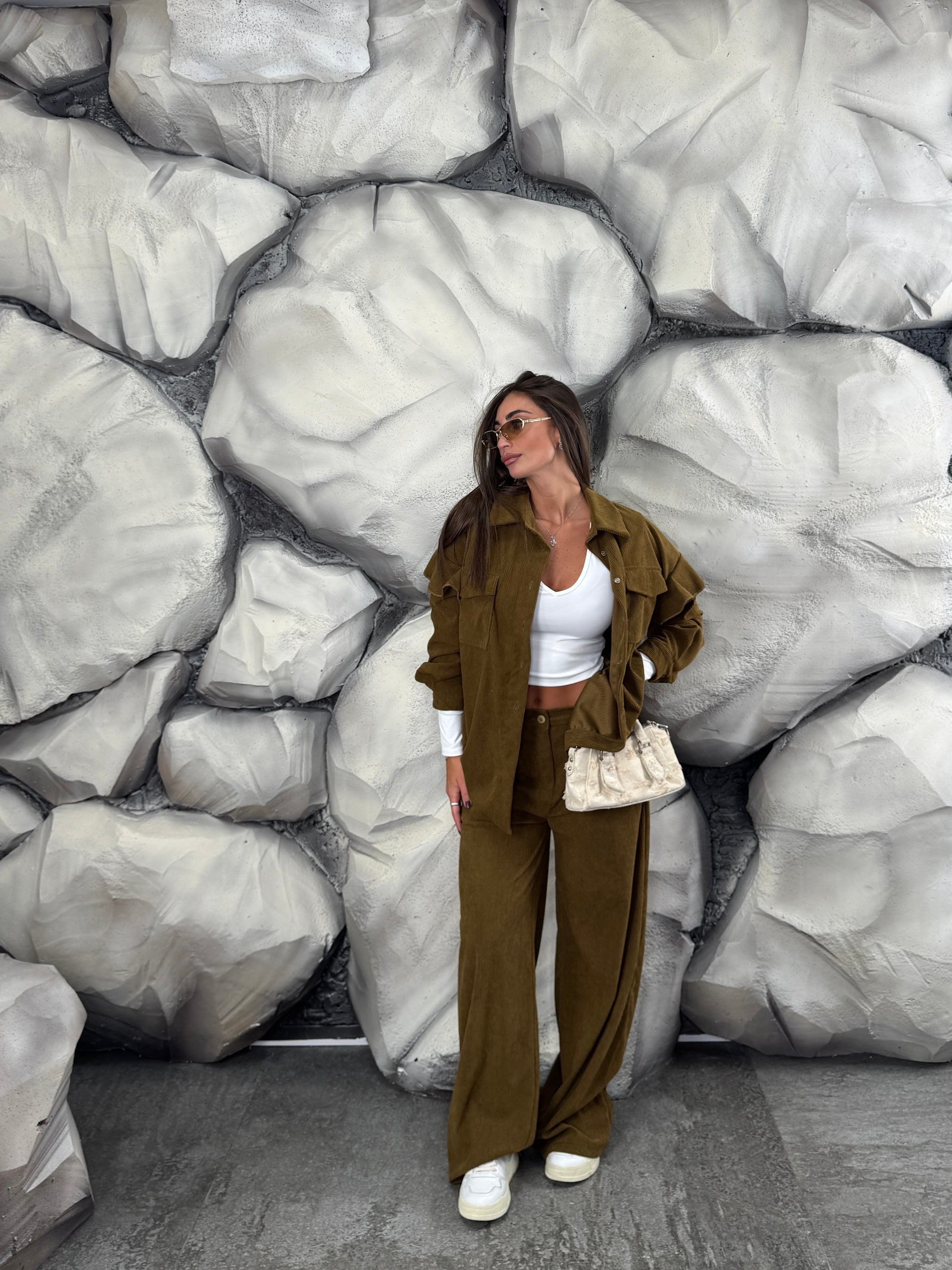 Completo camicia e pantalone in velluto