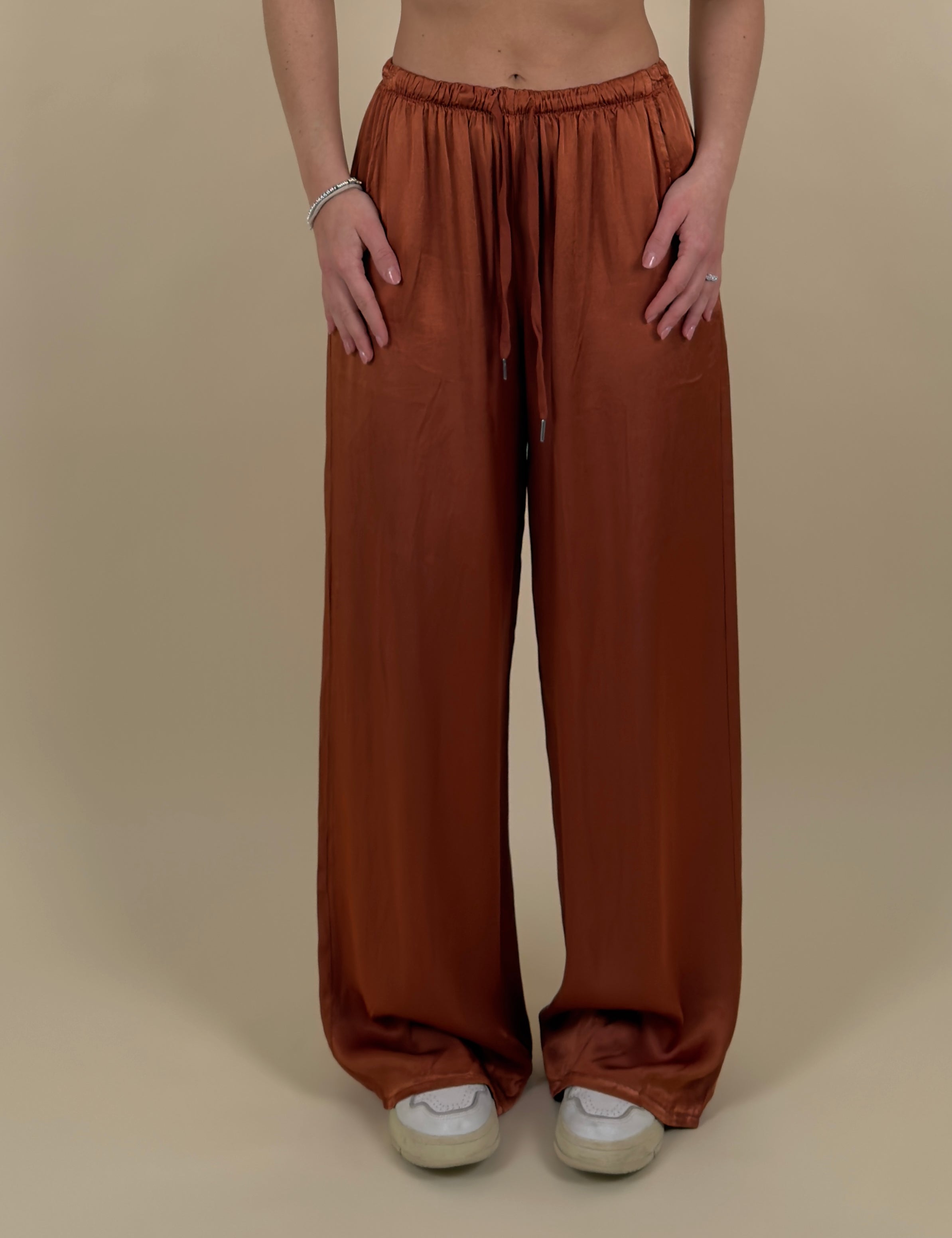 Pantalone effetto satinato Universal