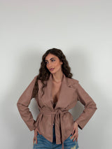 Giacca con cintura in vita