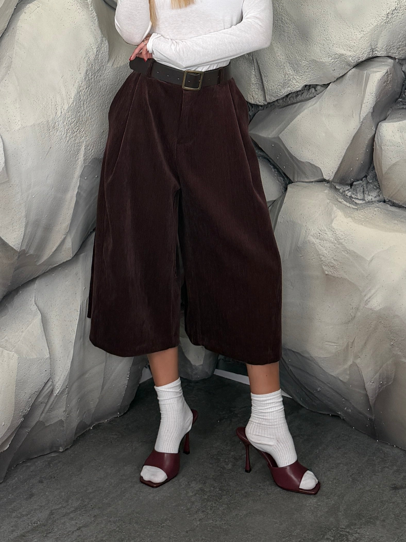 Jorts Aura just west