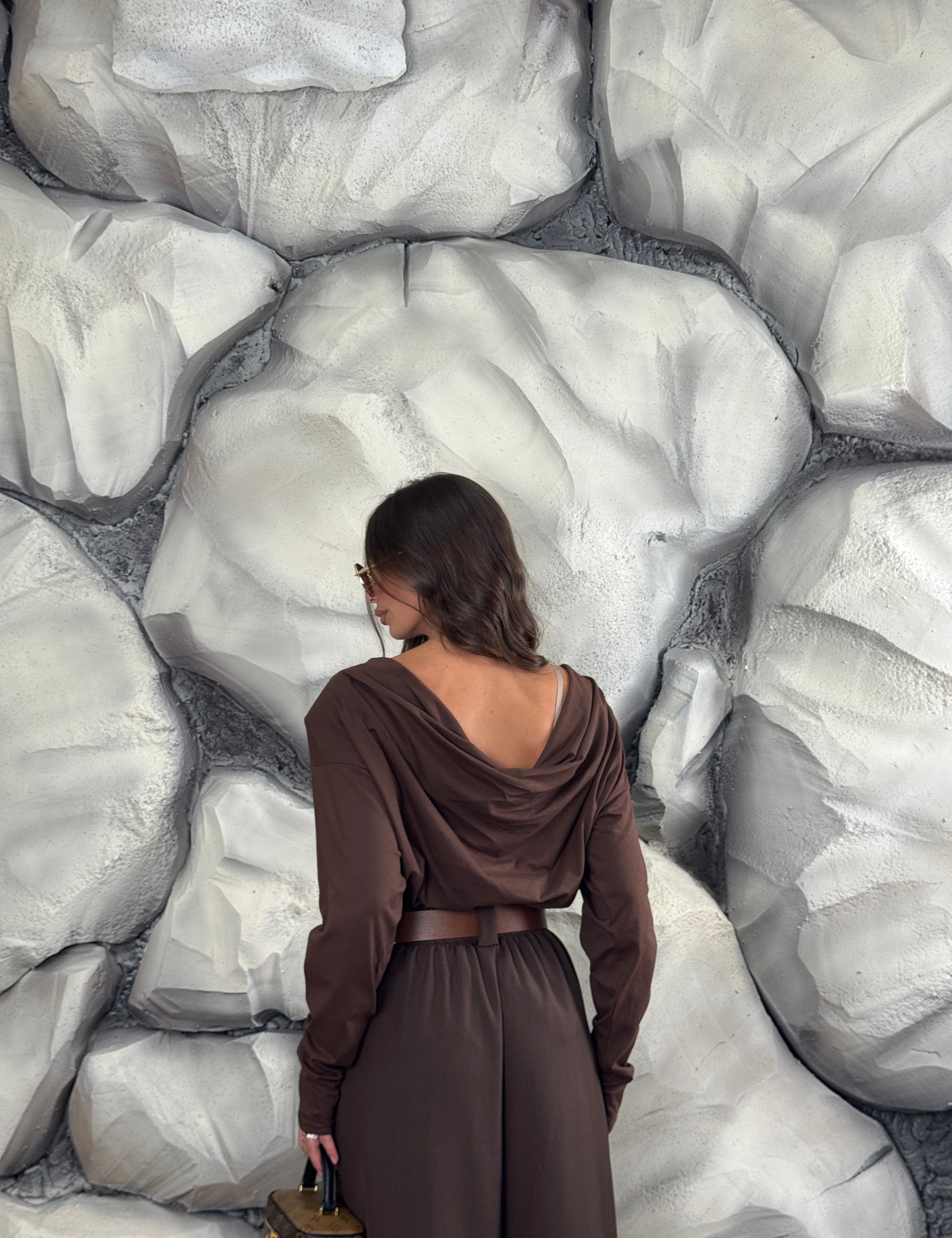 Maglia scollo sulla schiena