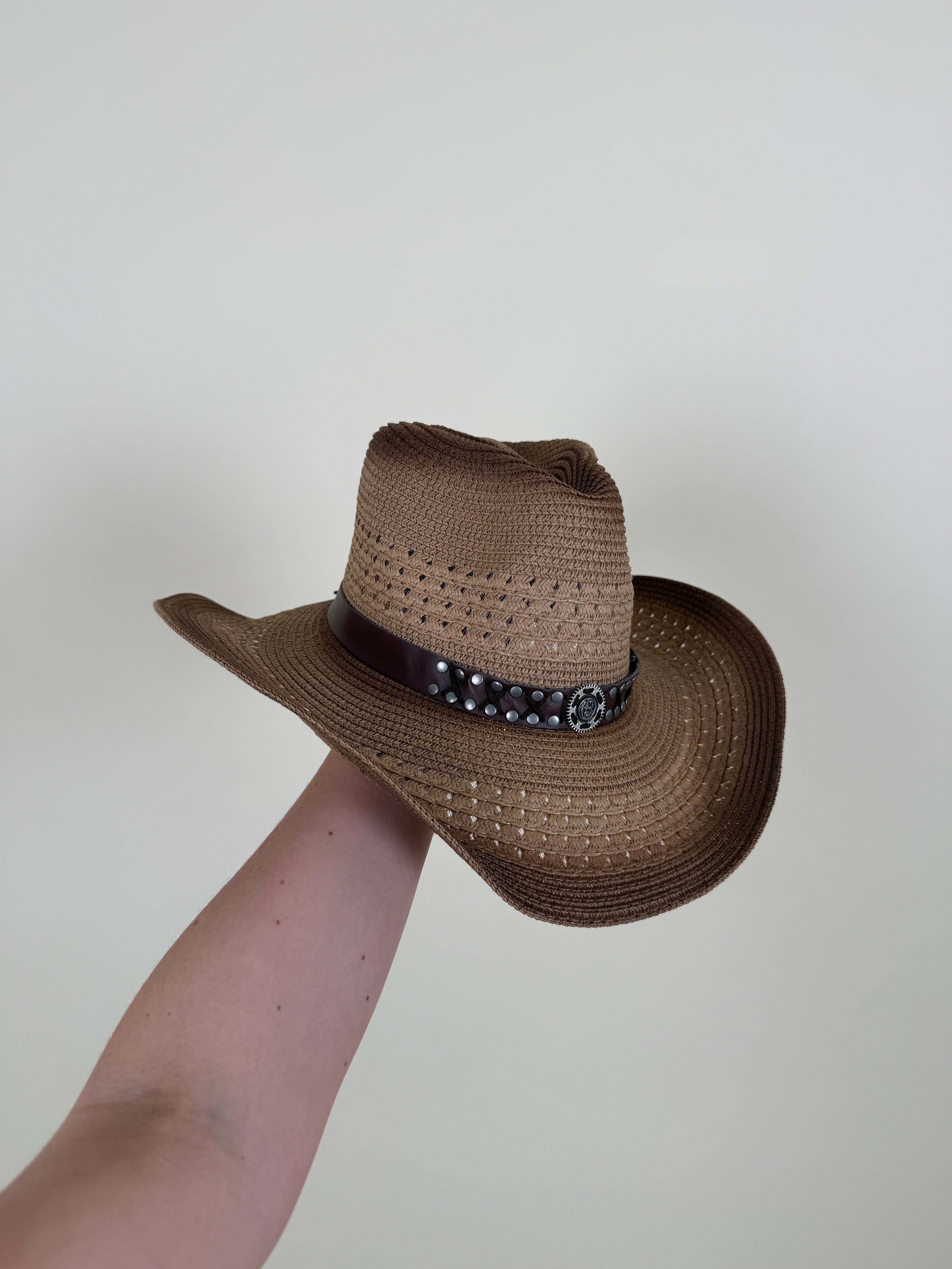 Cappello cuoio marrone