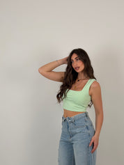 Top scollo quadrato