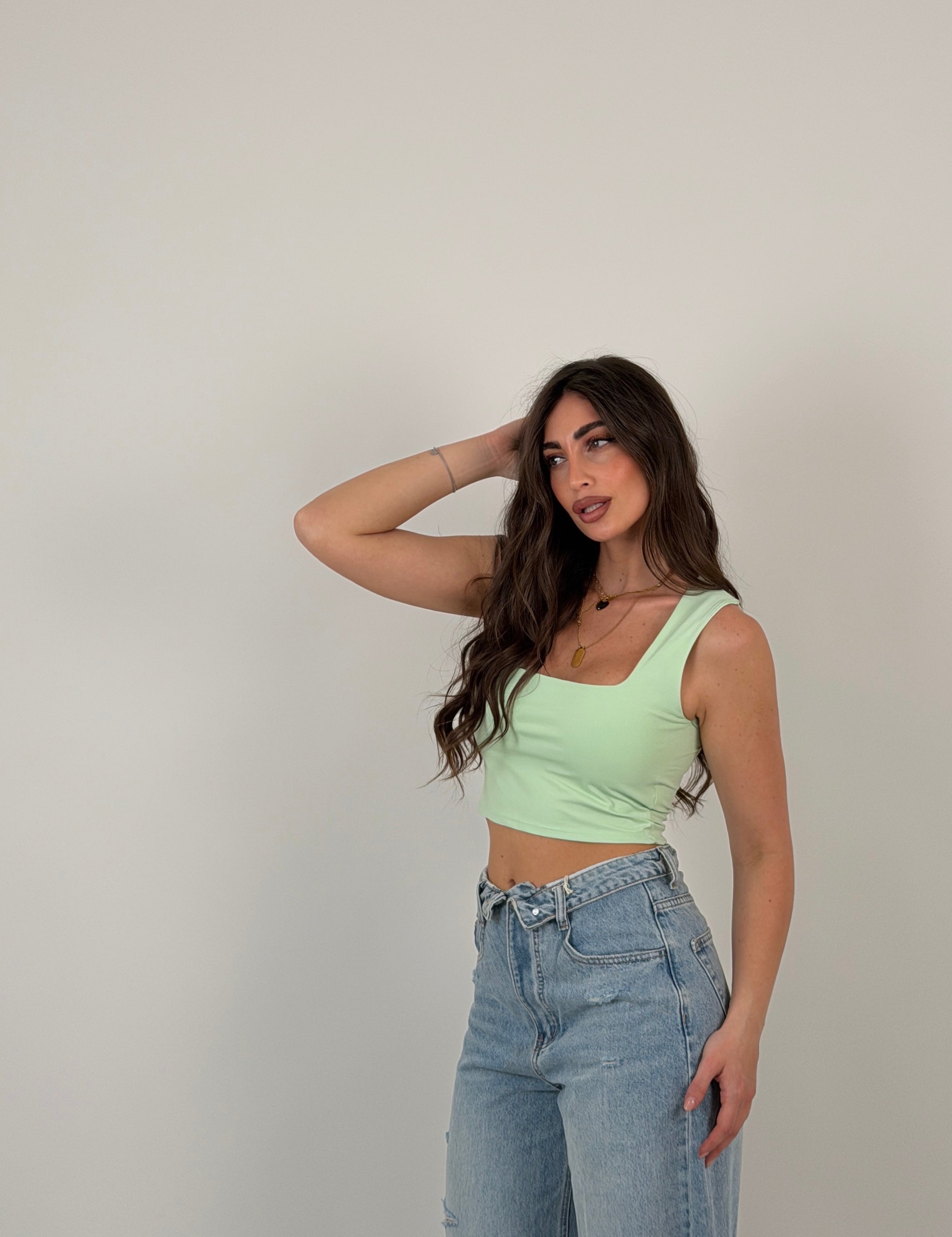 Top scollo quadrato