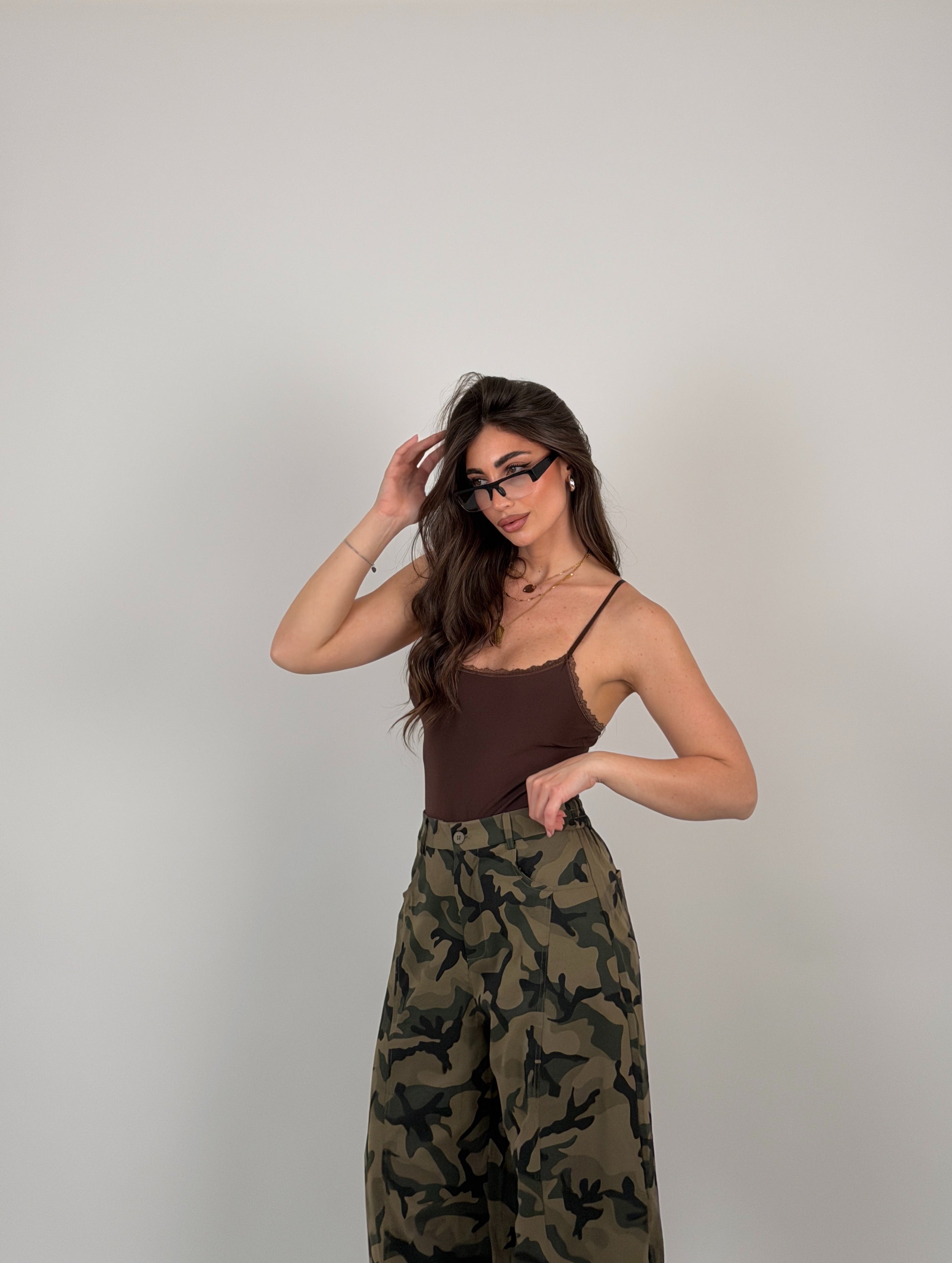 Body merletto e bretelle regolabili