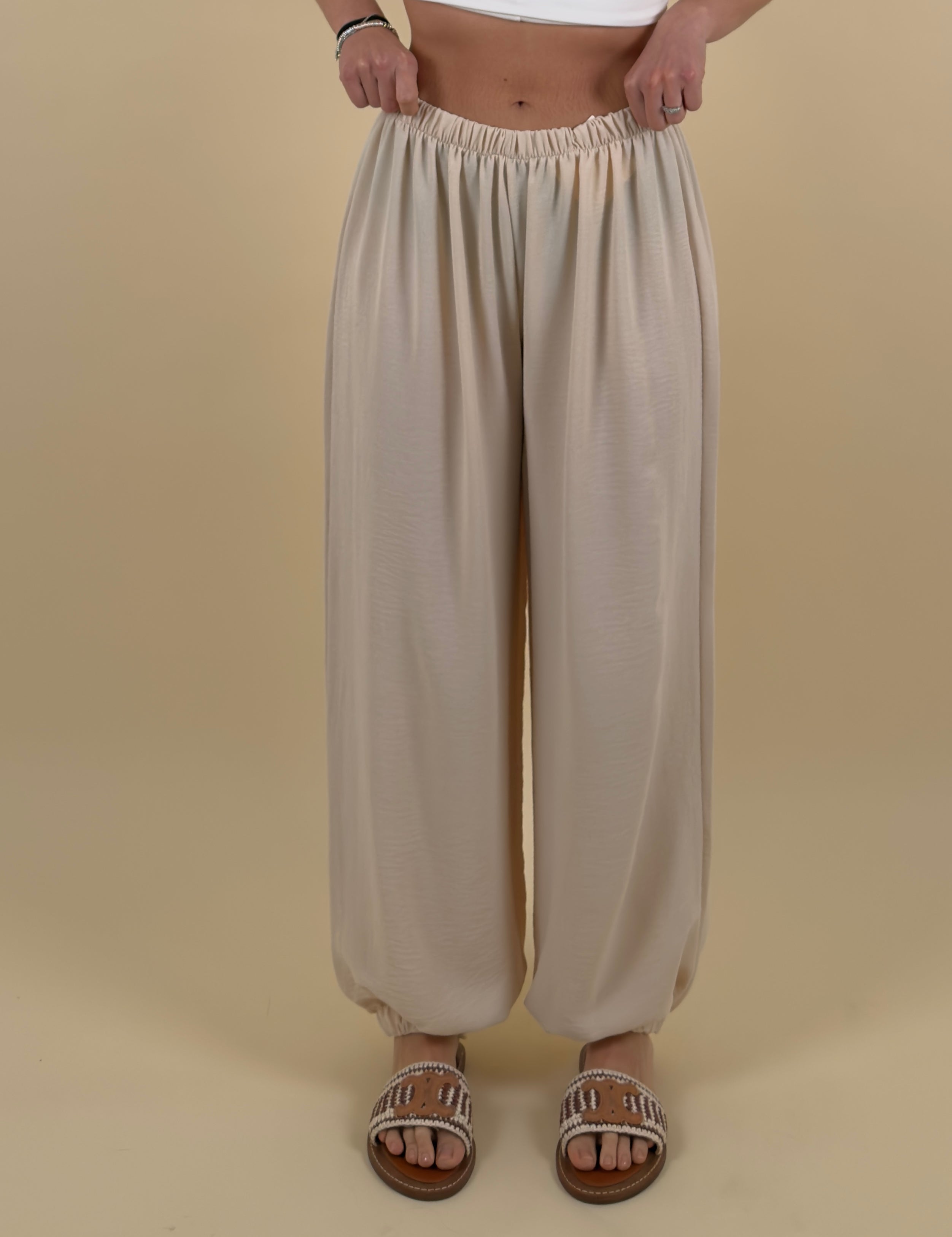 Pantalone elastico sulla caviglia