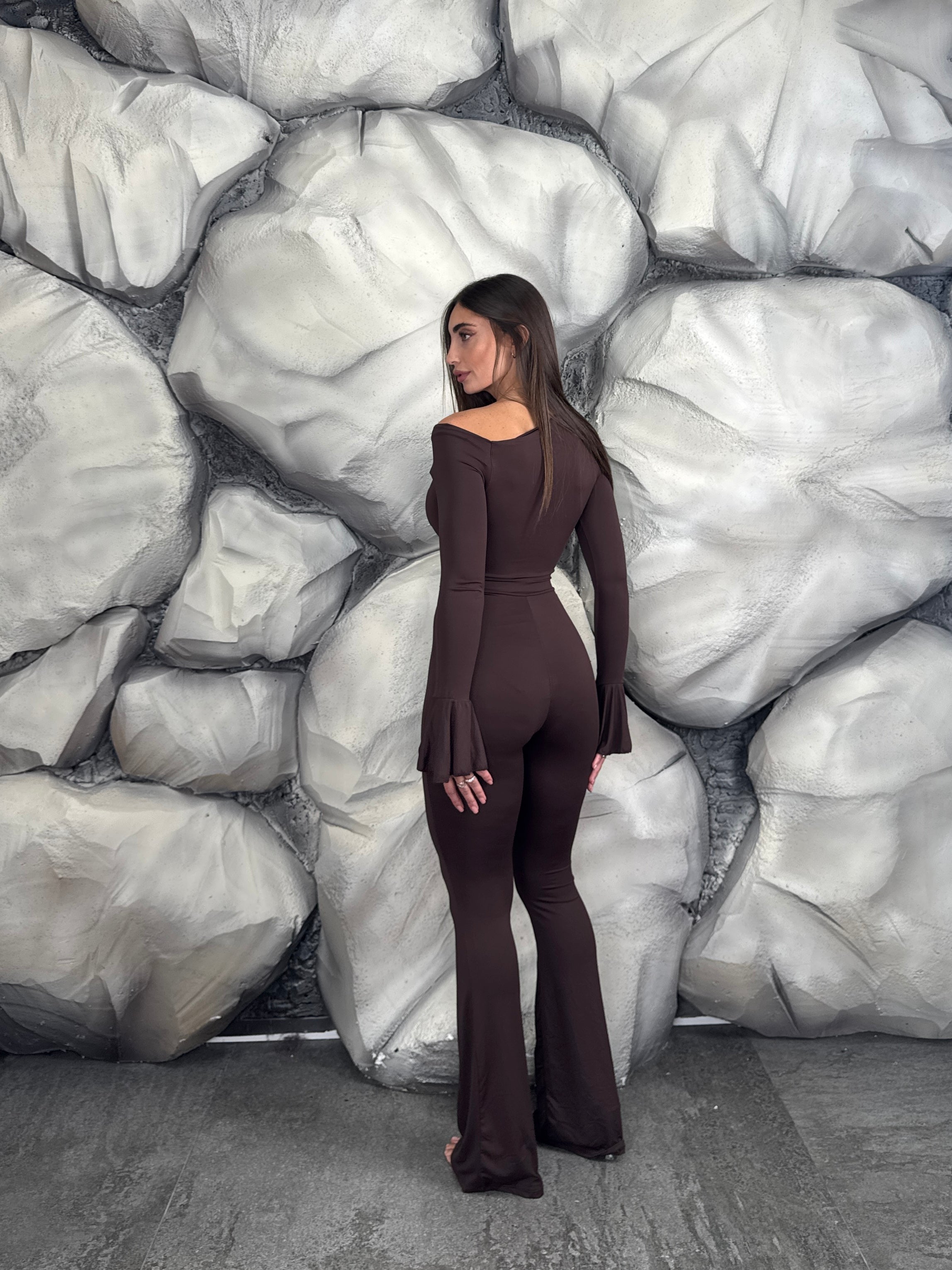 Tuta scollo trasversale