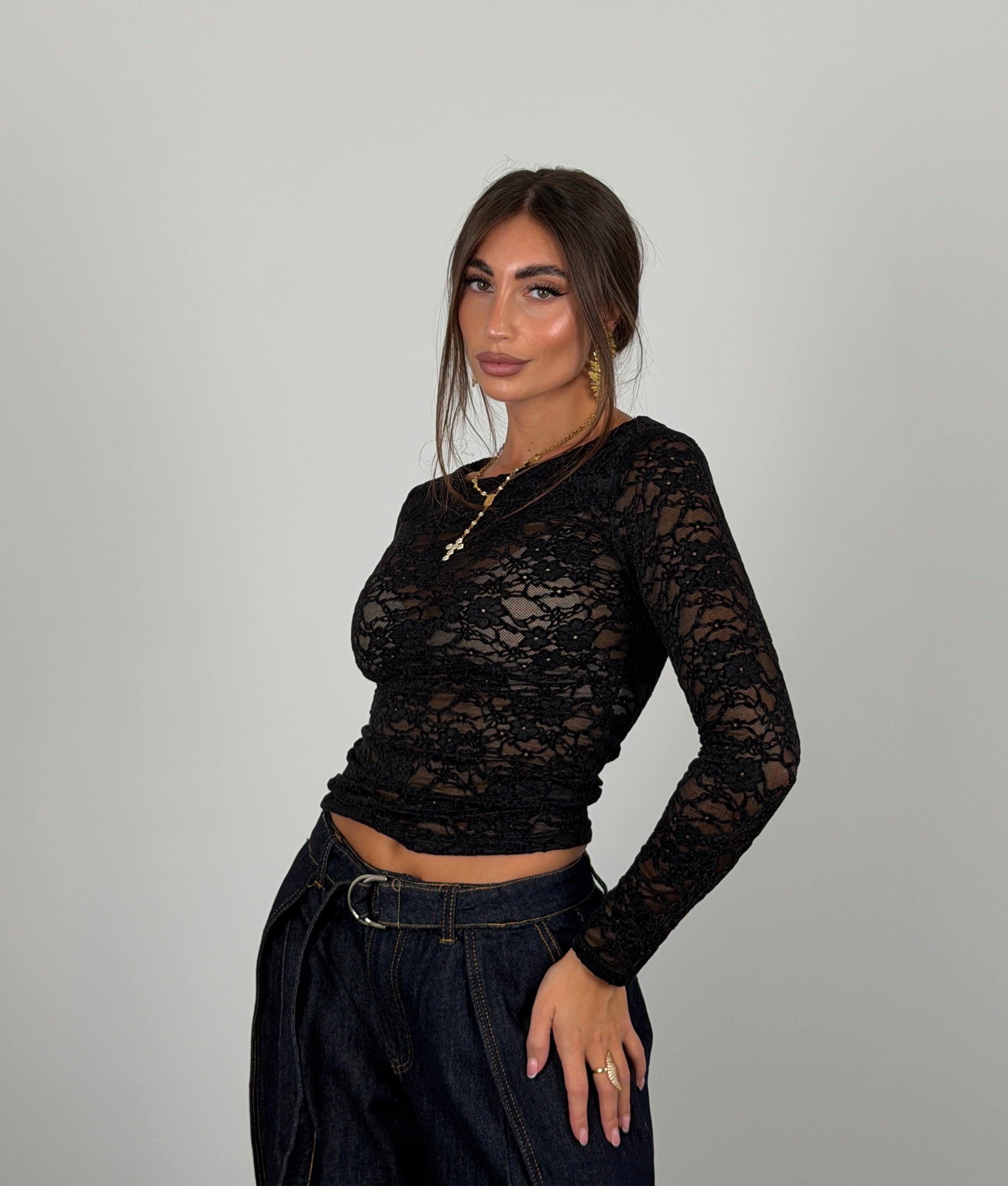 Maglia in merletto manica lunga