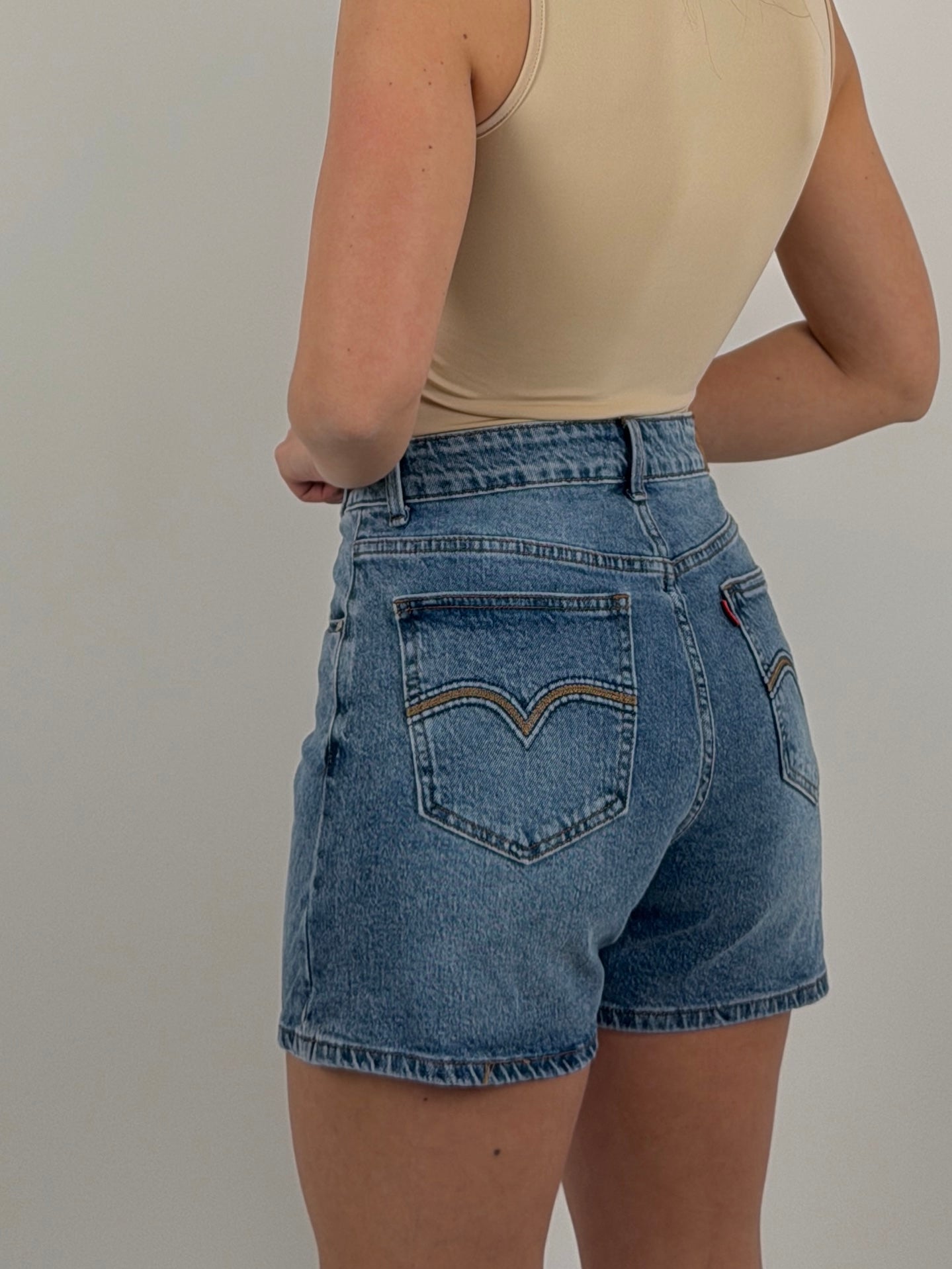 Short media lunghezza