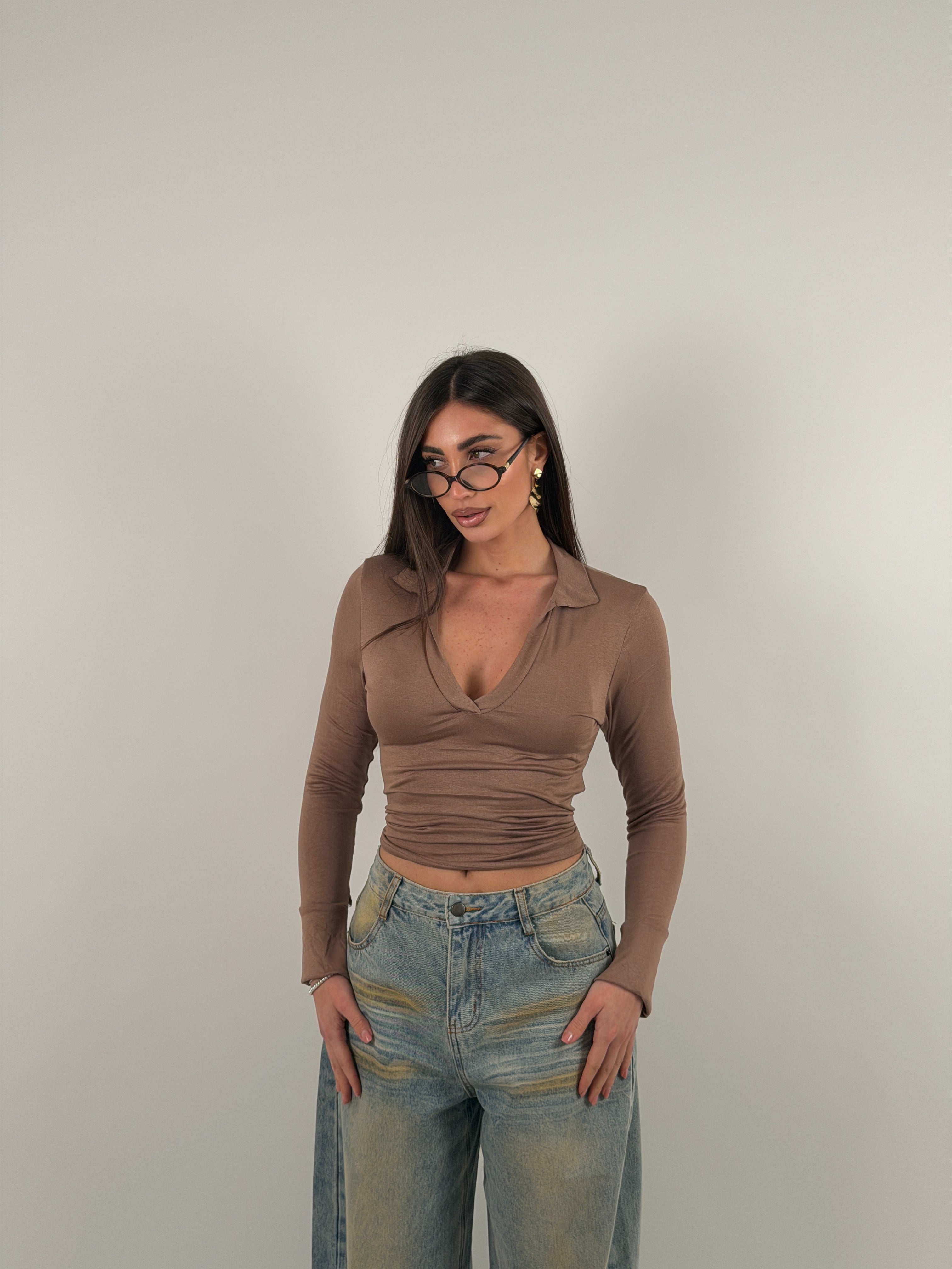 Maglia manica lunga semivelata con scollo a V