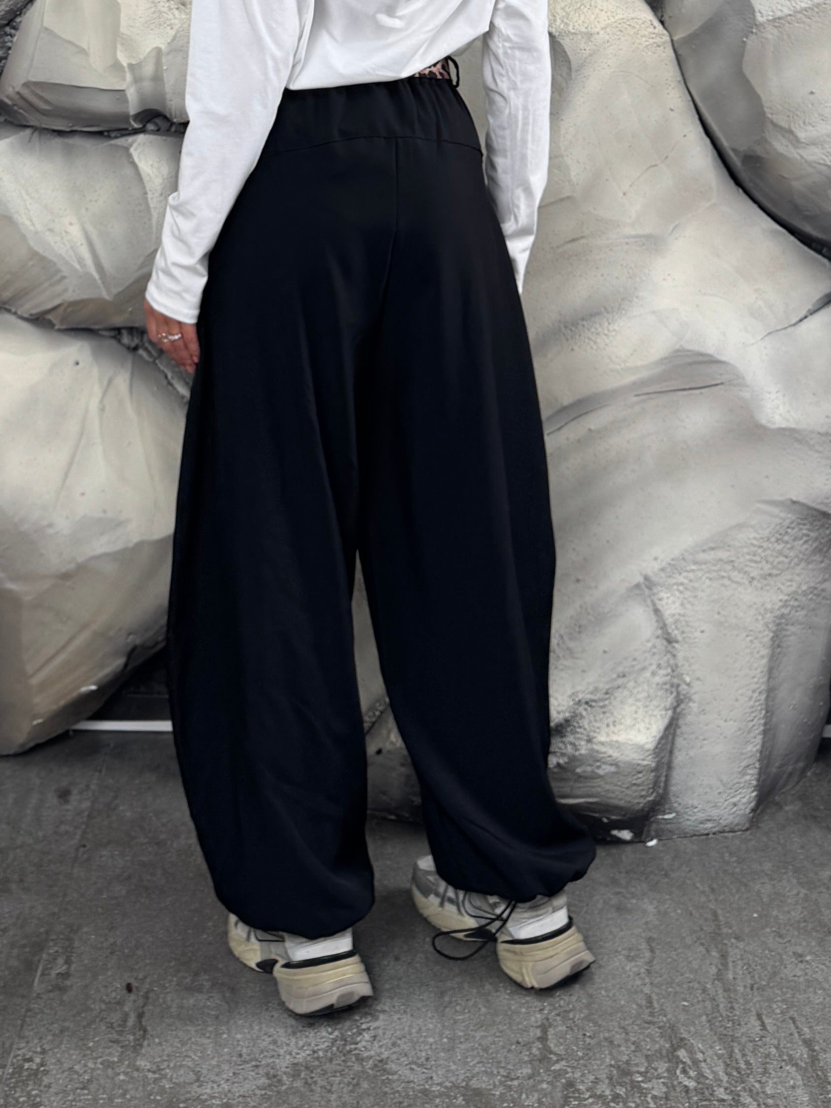Pantalone con cintura maculata