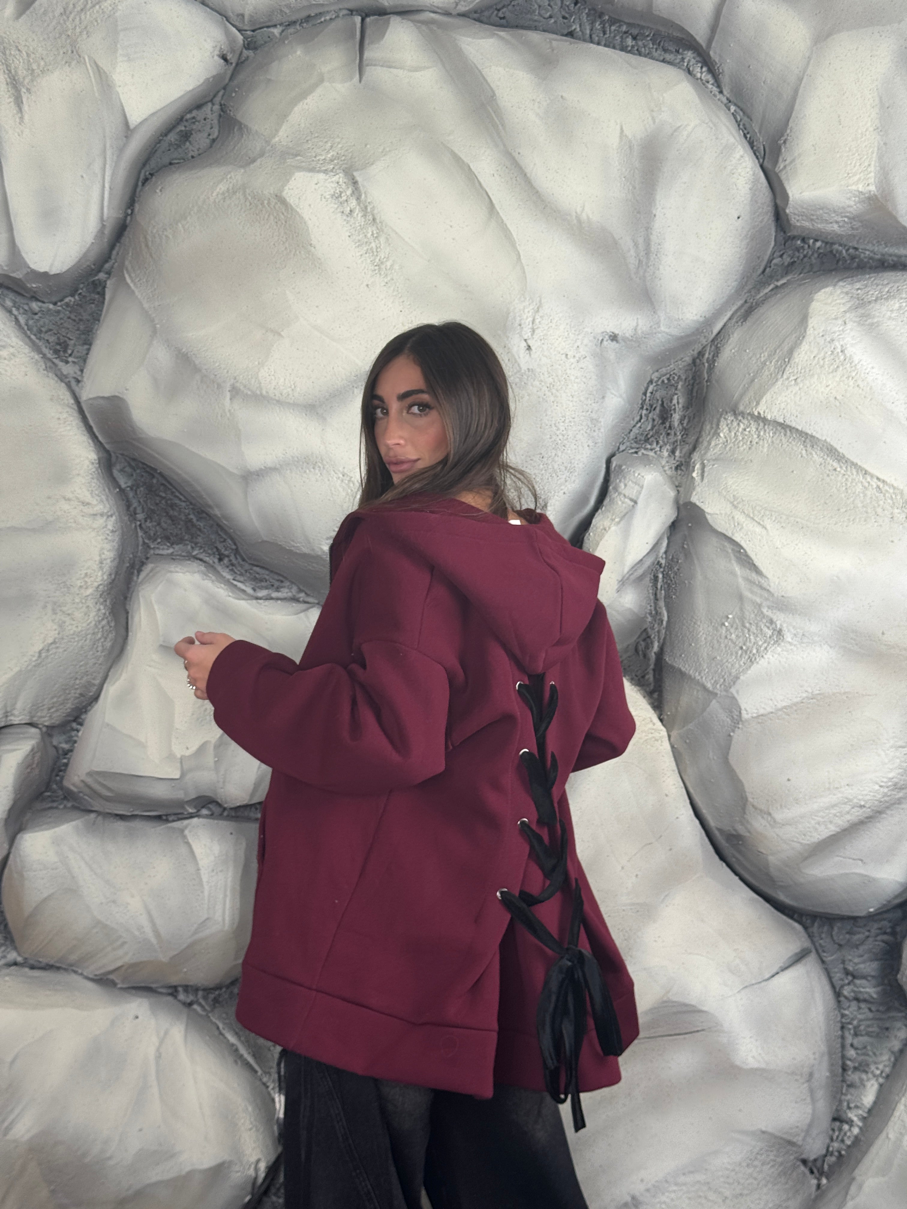 Felpa aperta sul retro