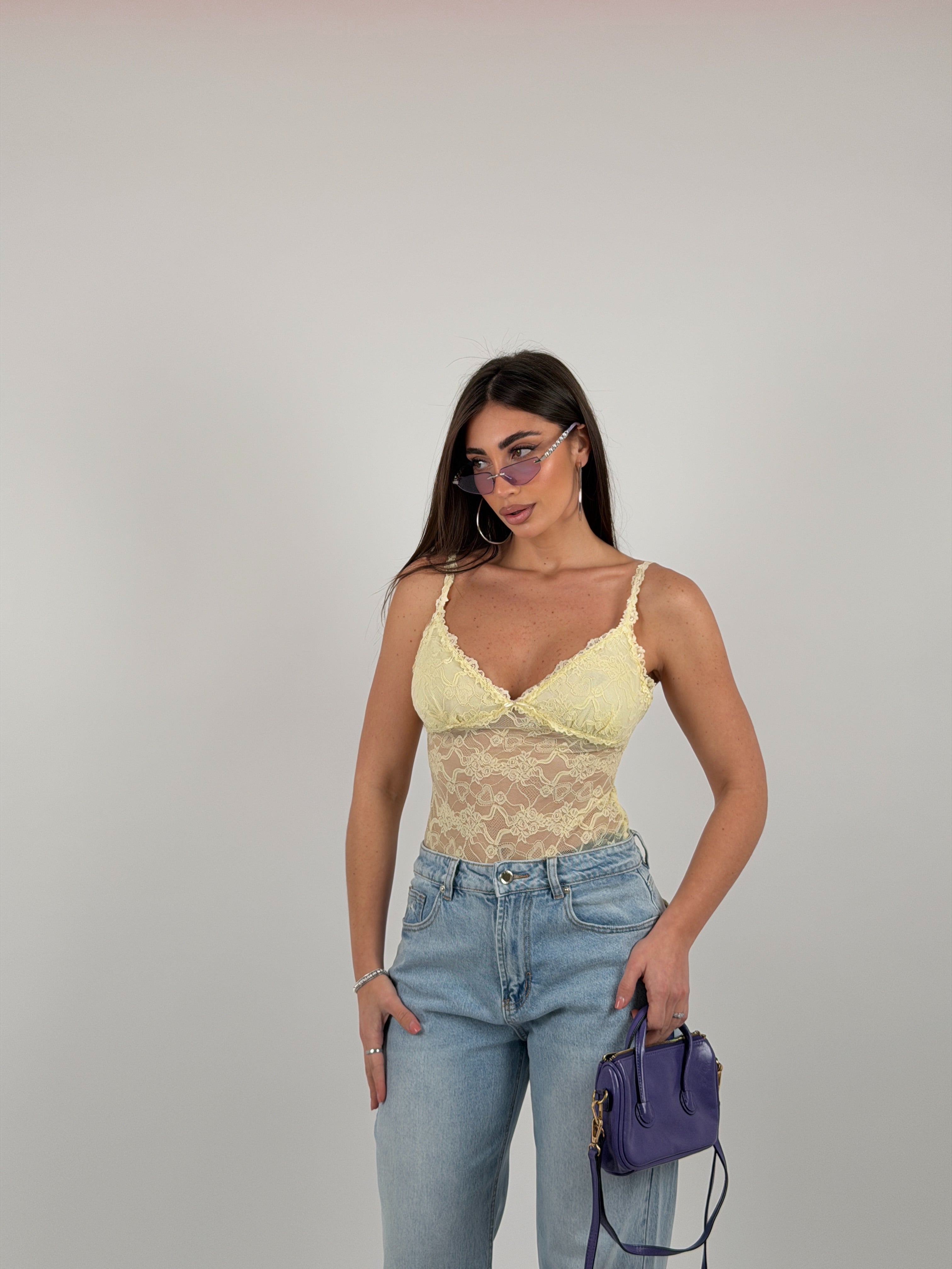 Body in merletto con bretelle regolabili