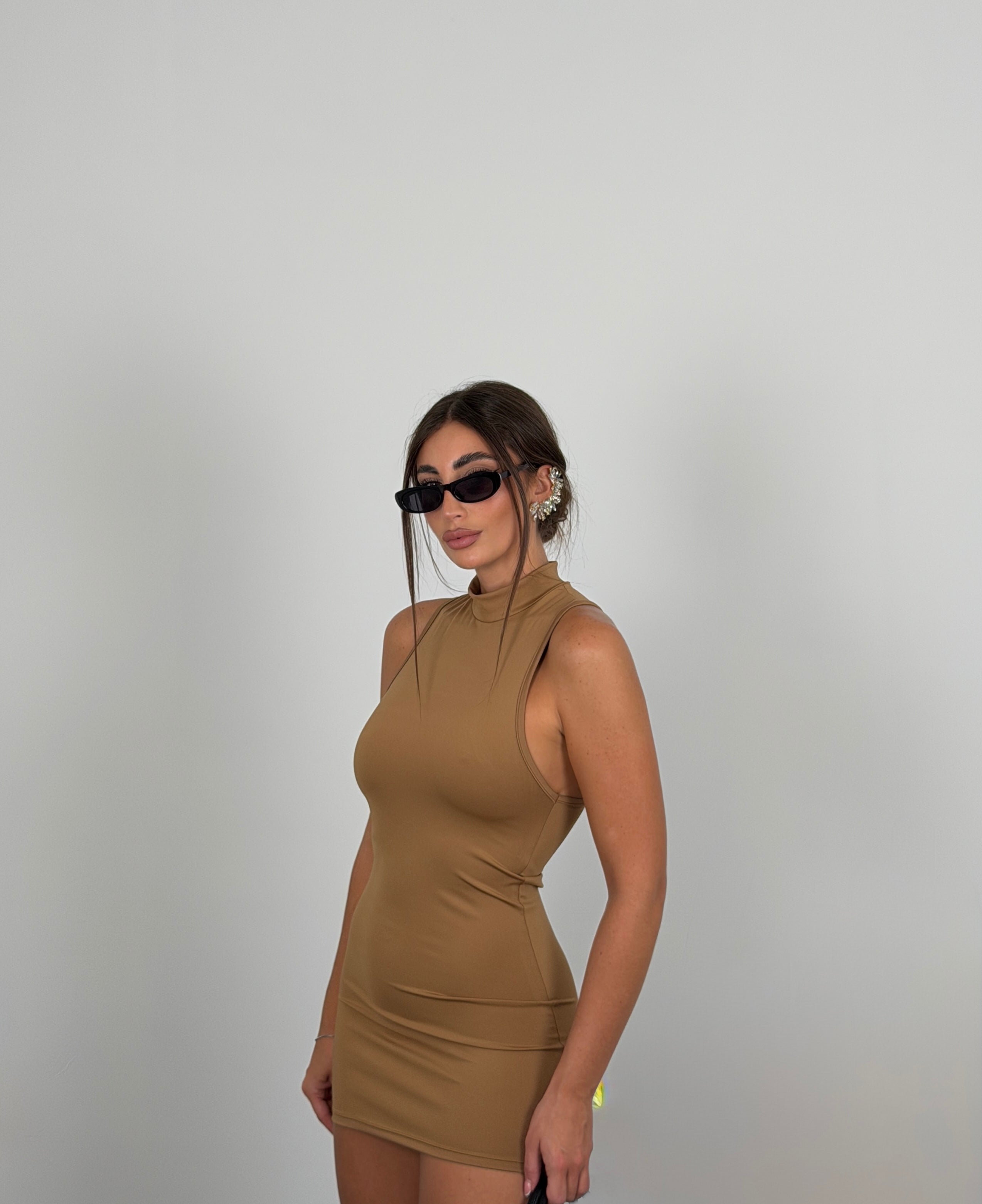 Mini Dress giromanica, mezzocollo