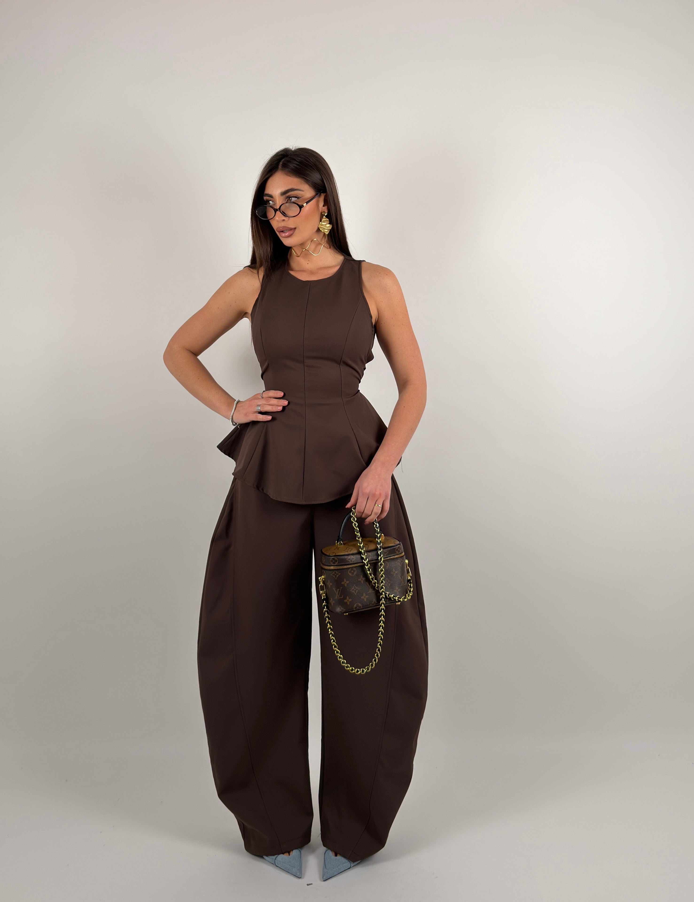 Completo tessuto SIMILDENIM, pantalone ballon e top giromanica con stringhe