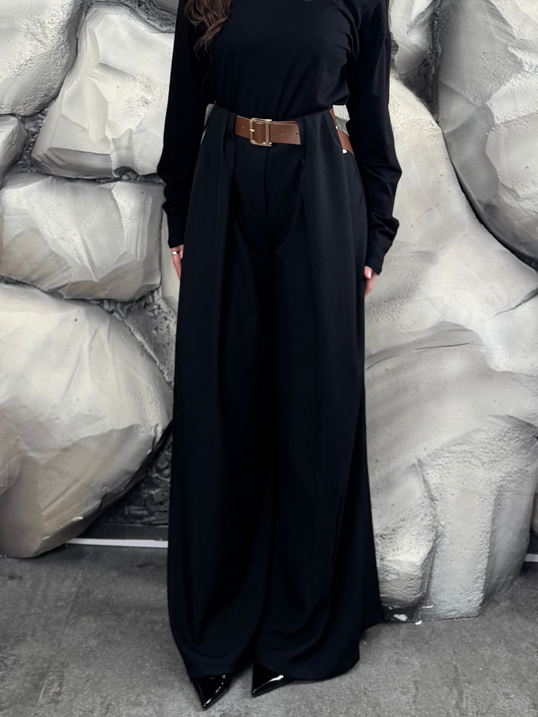 Pantalone con cintura in ecopelle