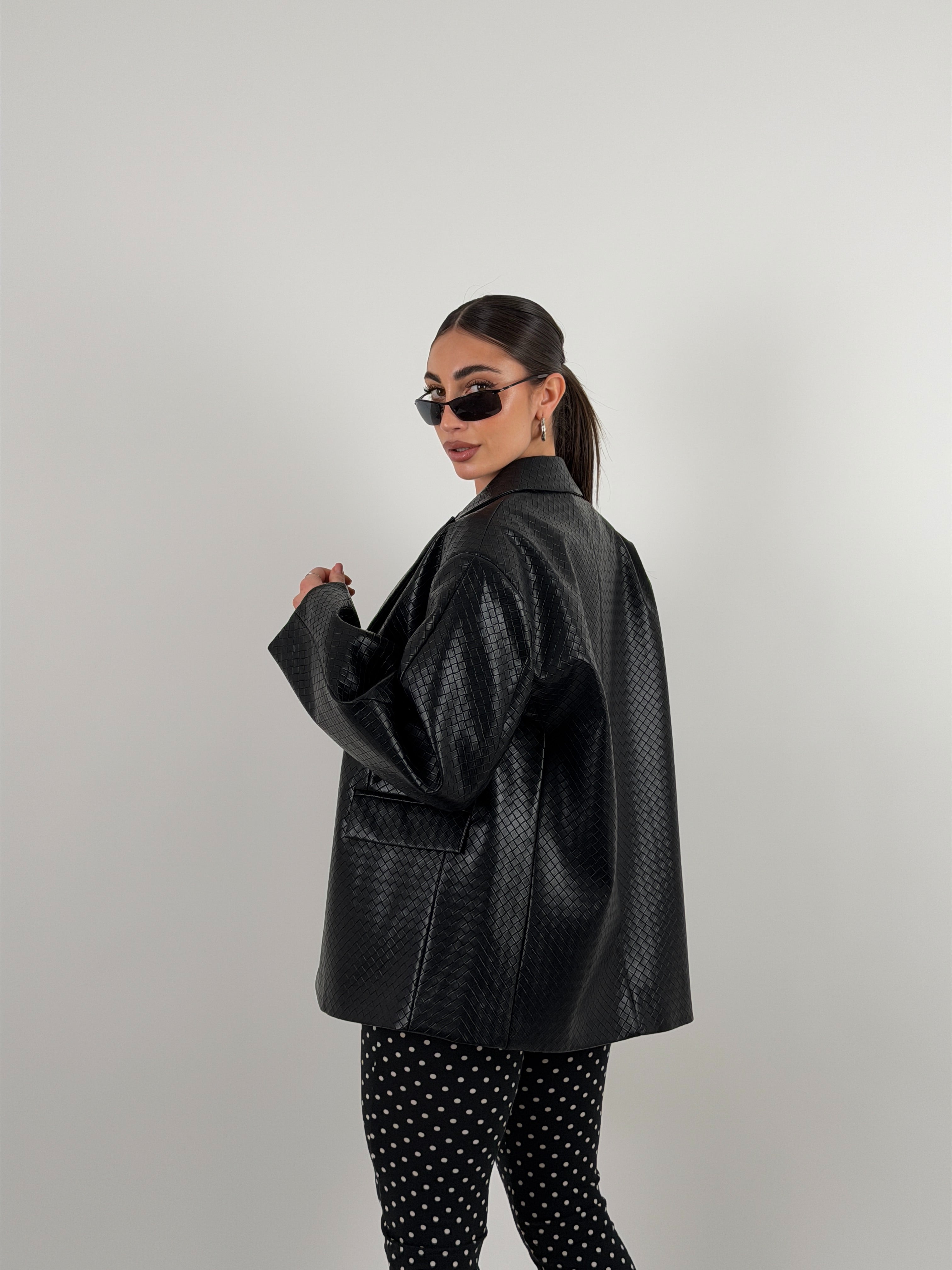 Giacca intagliata by Lumina