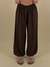 Pantalone elastico sulla caviglia