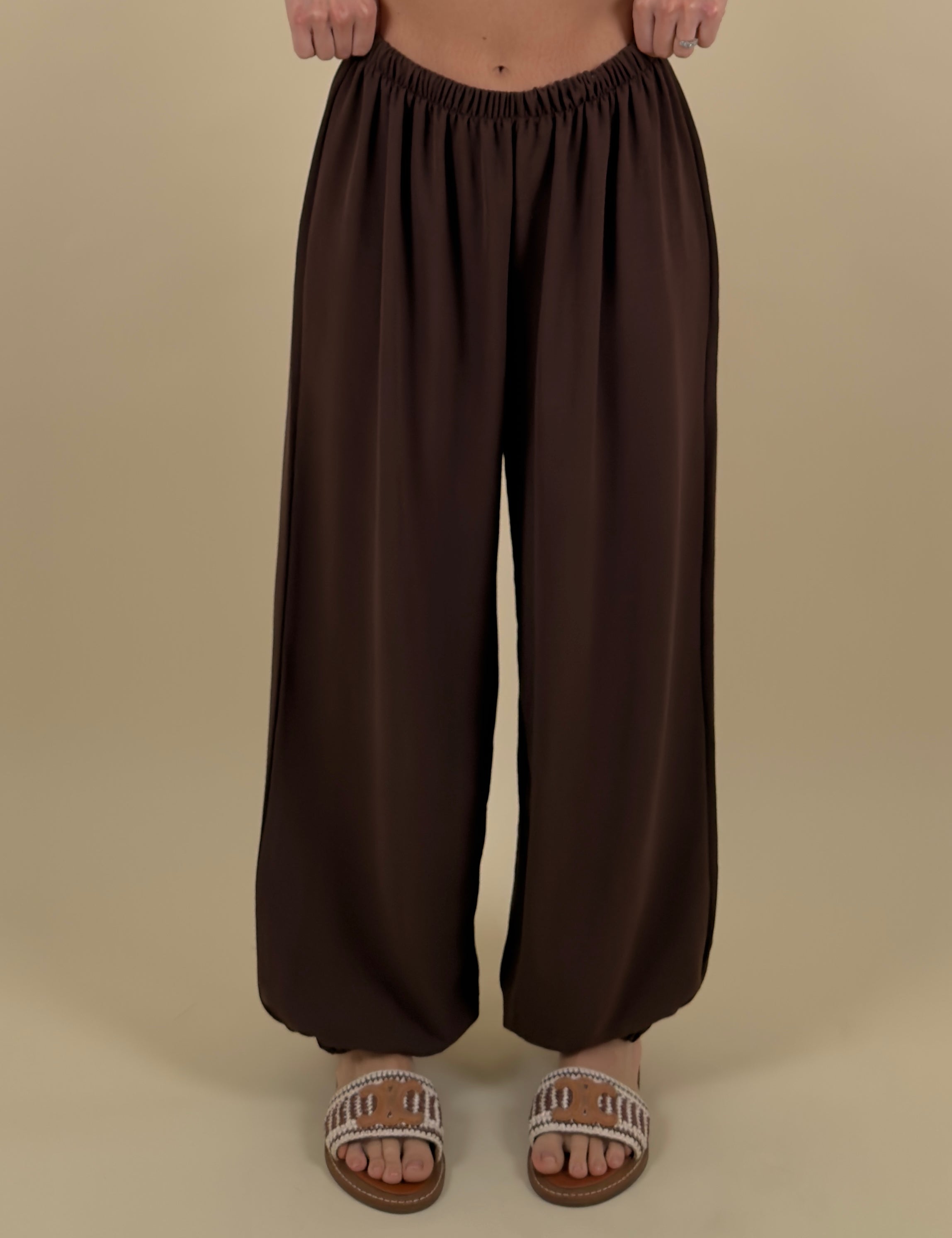 Pantalone elastico sulla caviglia