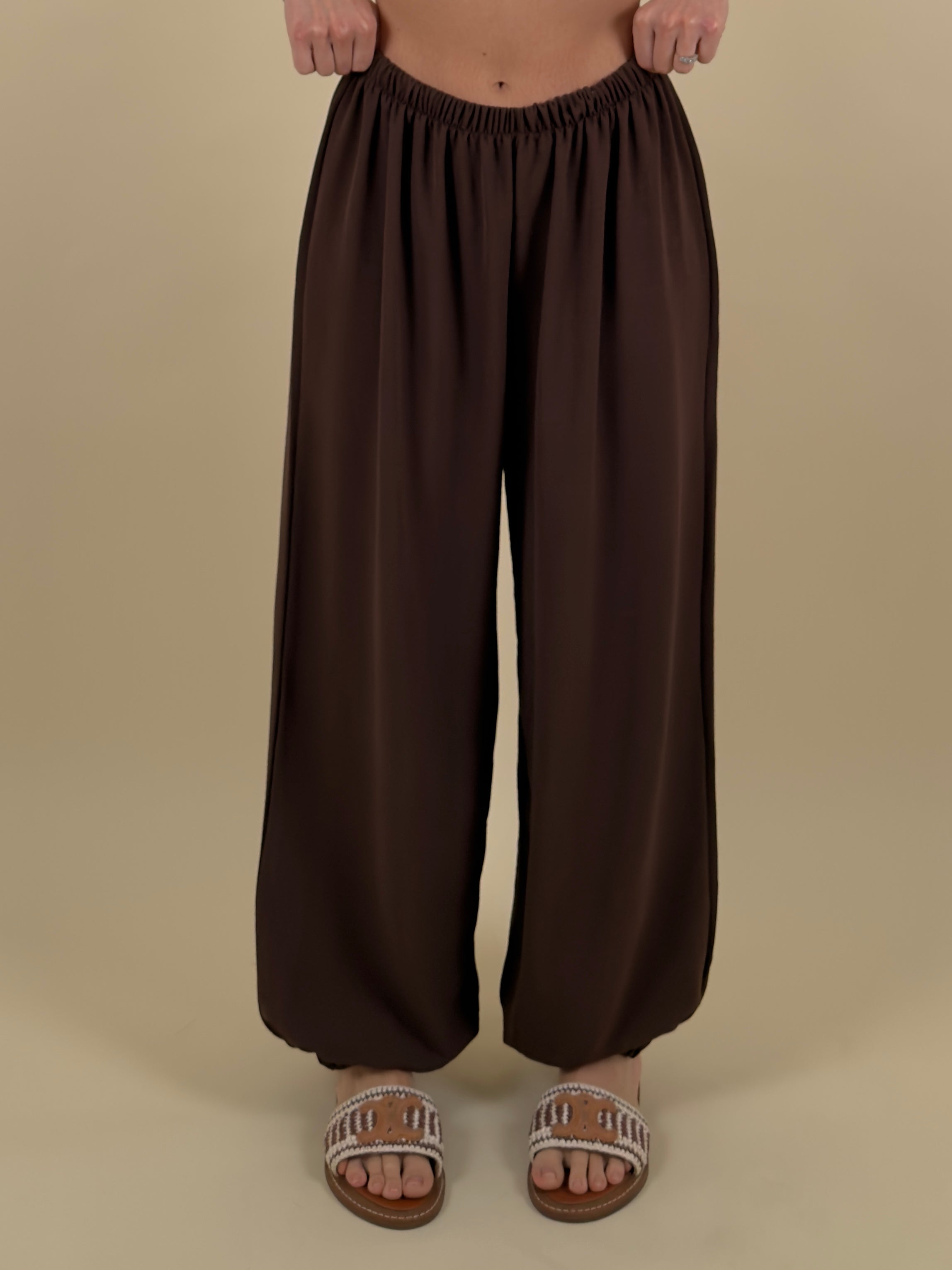 Pantalone elastico sulla caviglia