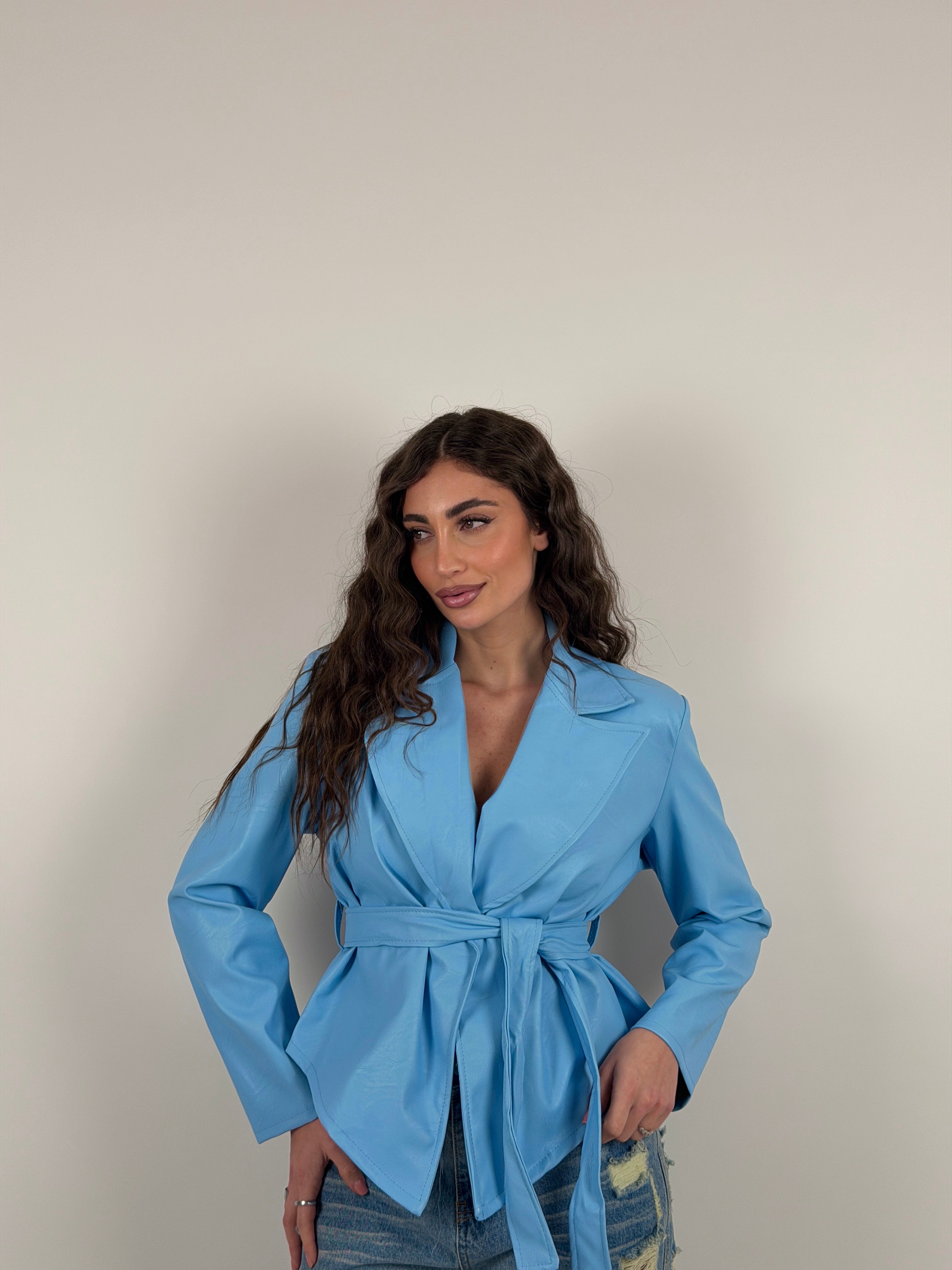 Giacca con cintura in vita