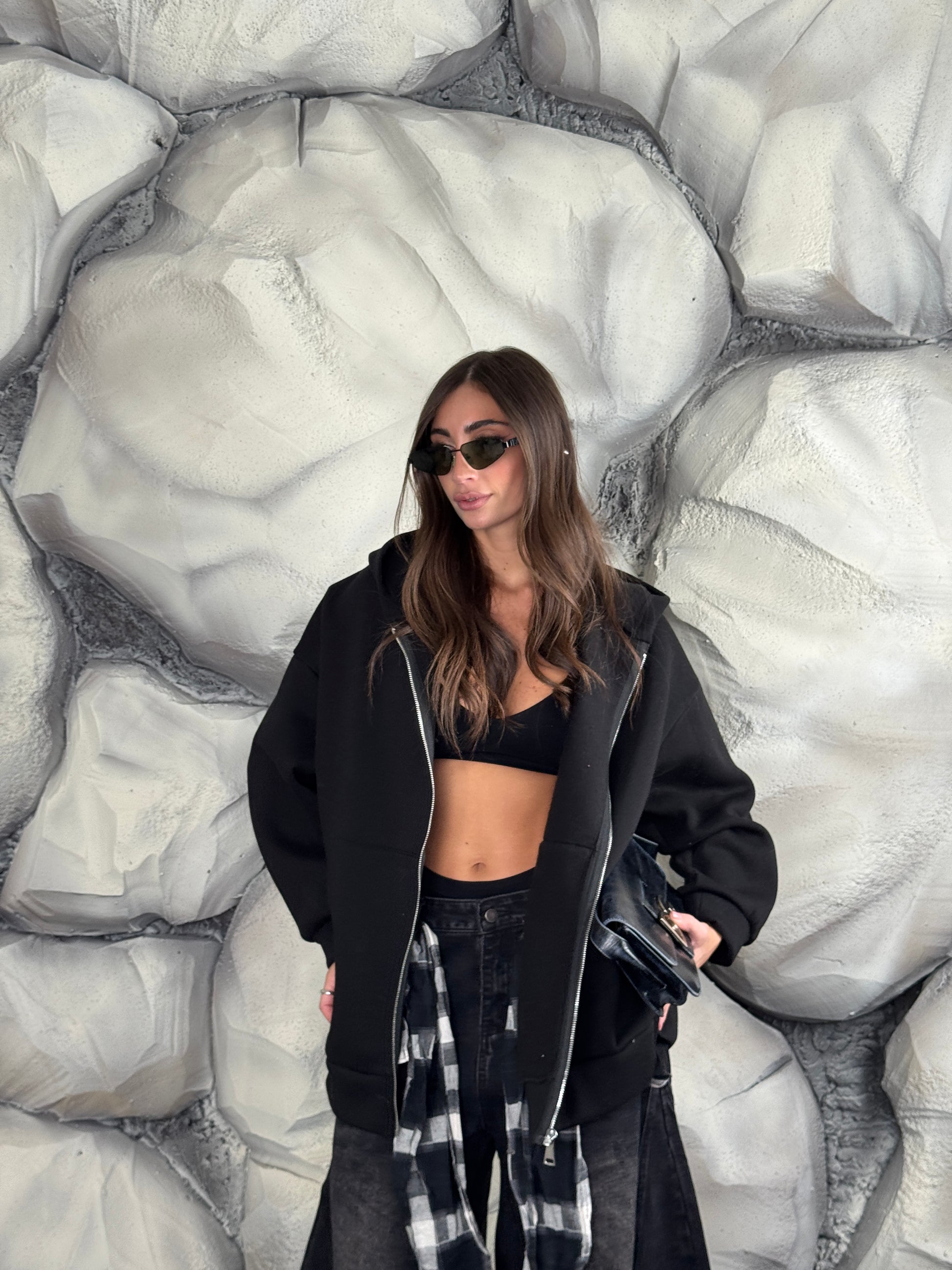 Felpa aperta sul retro