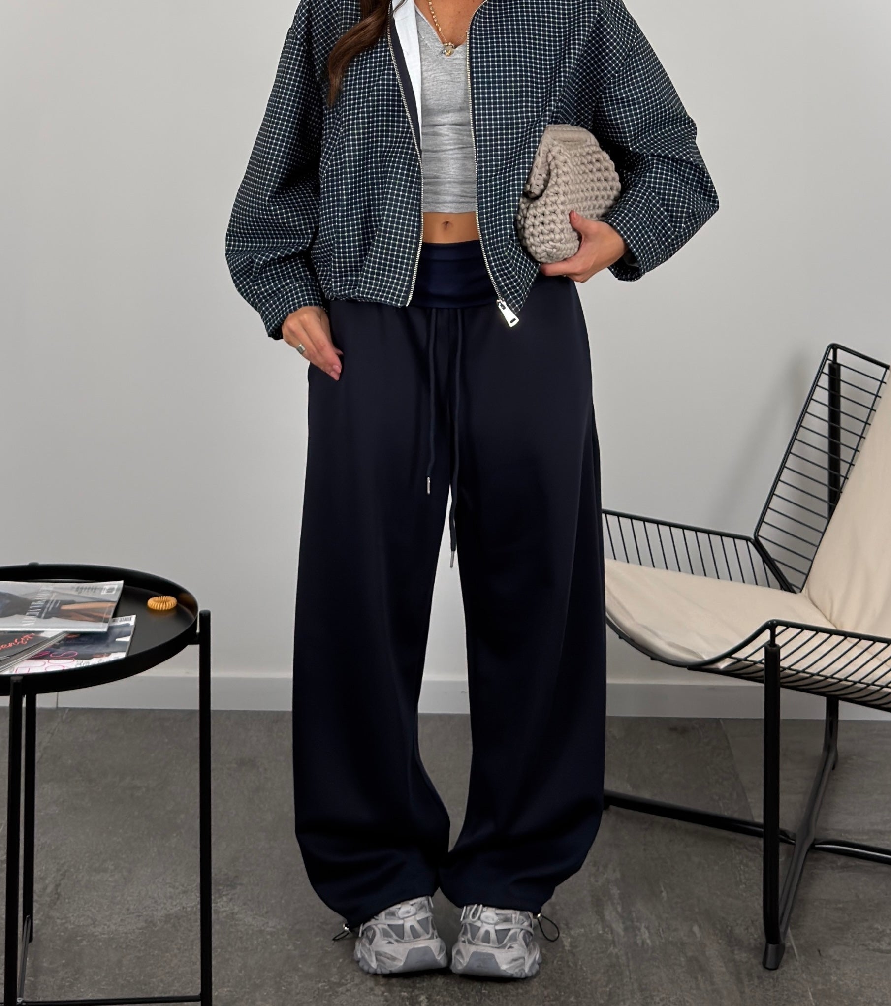 Pantalone tuta con risvolto