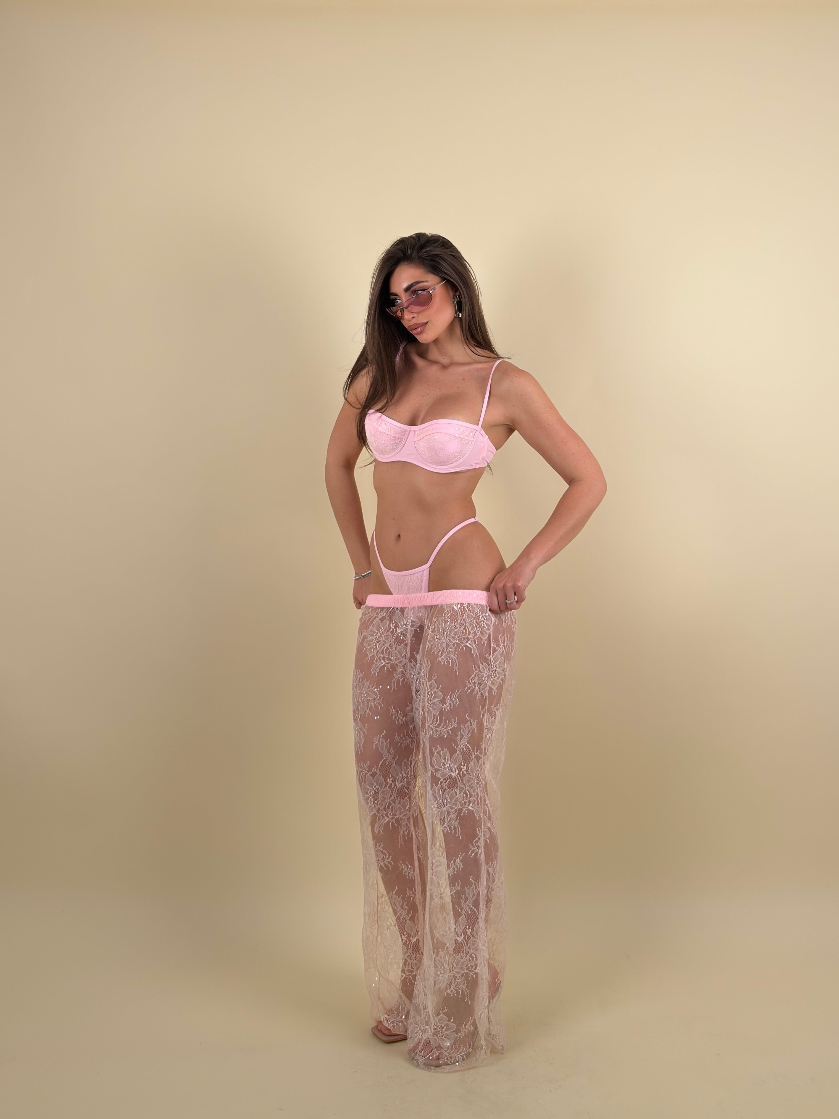 Costume Triset in merletto