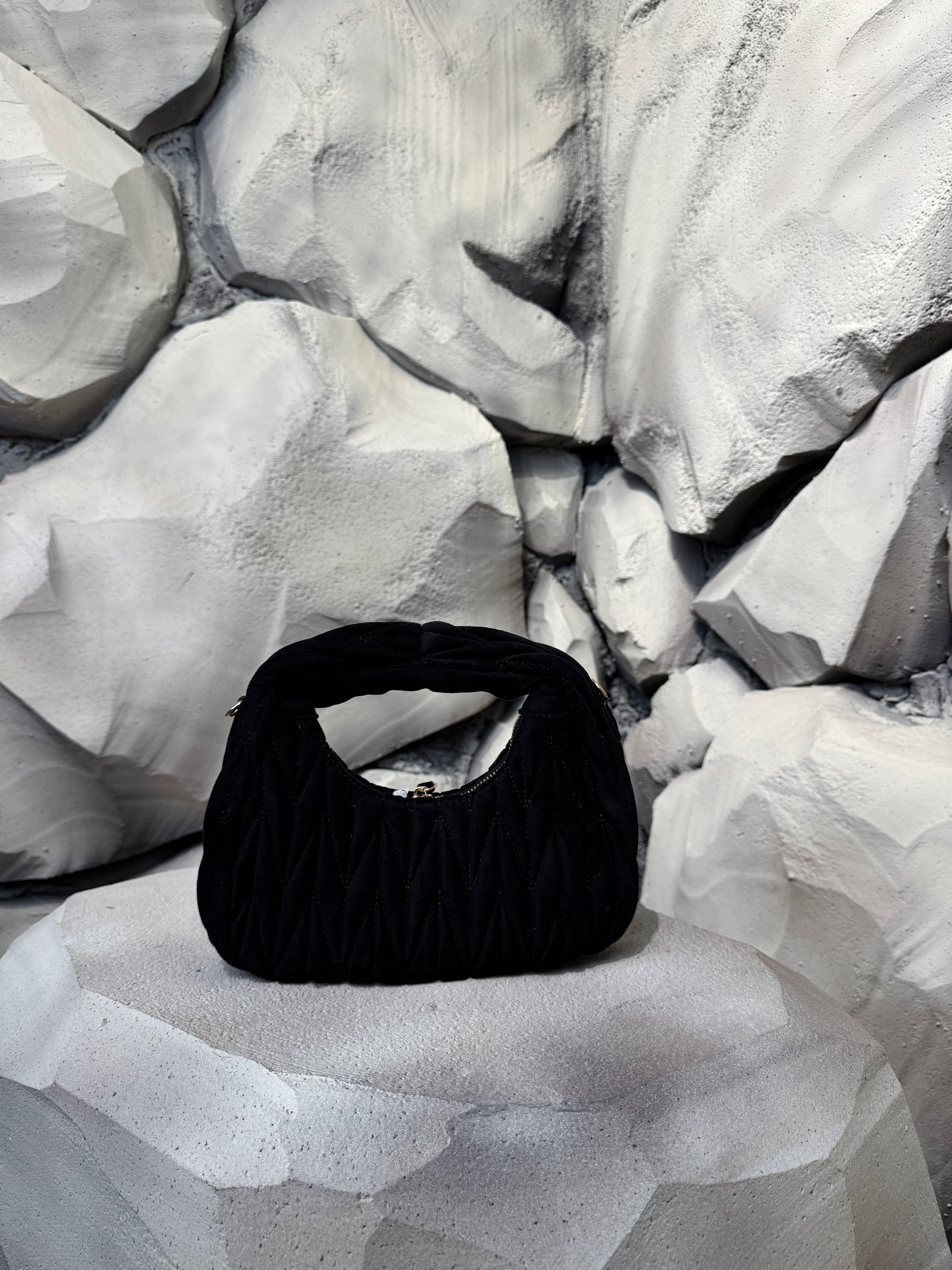 Borsa Monia