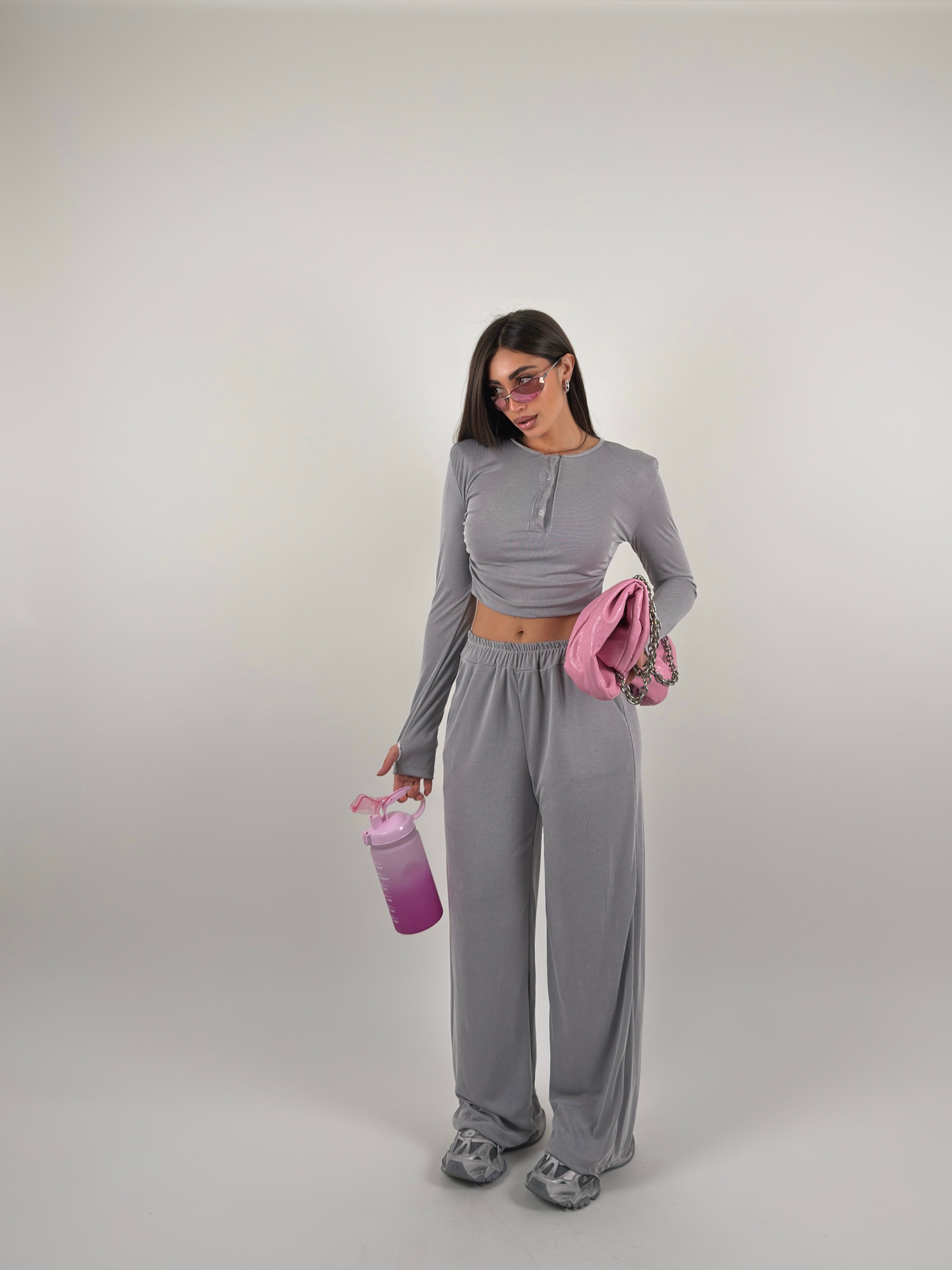 Completo a costine con spalline e bottoncini