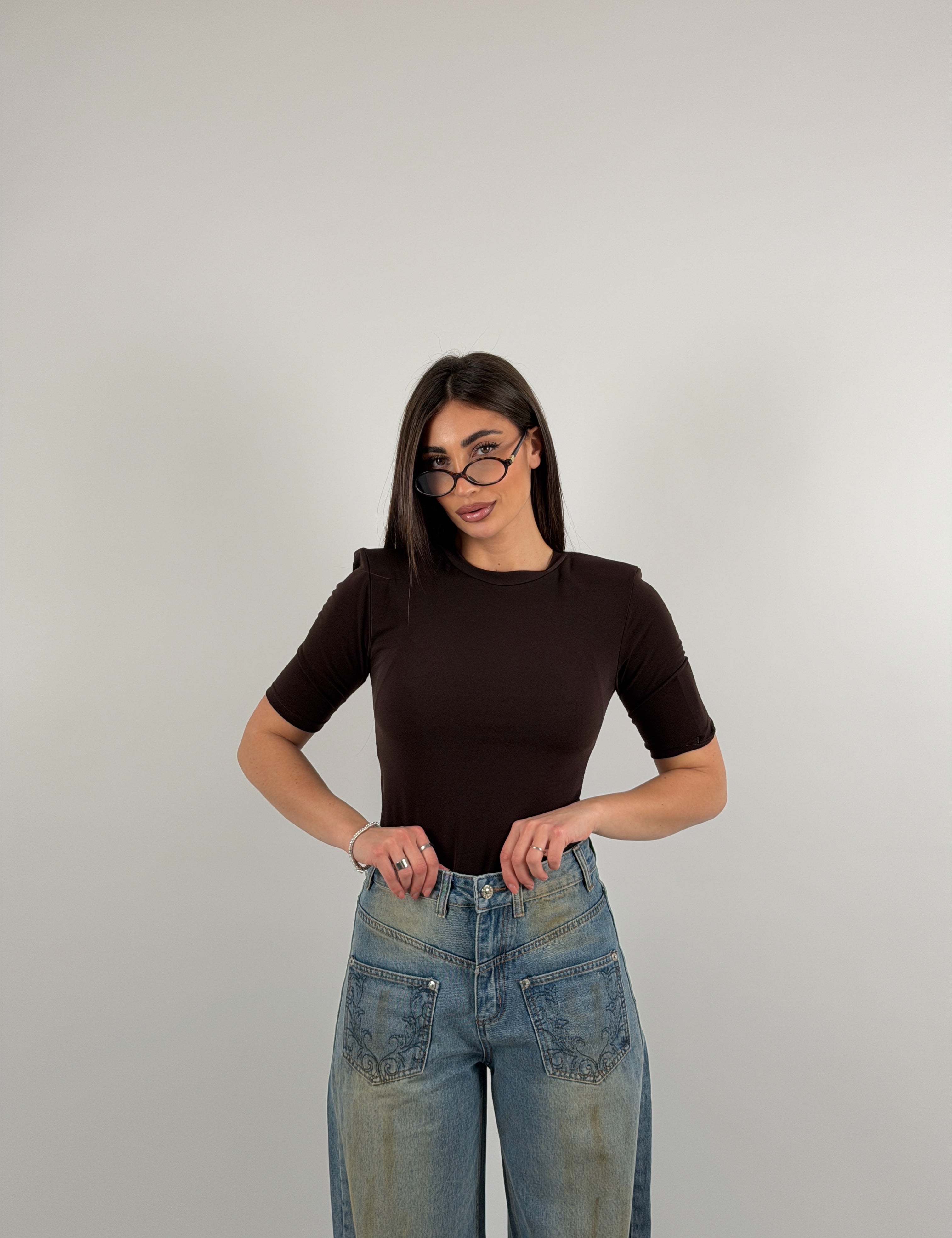 Body con spalline e girocollo