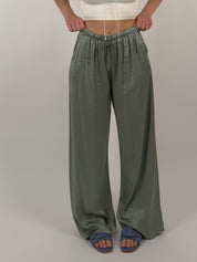 Pantalone effetto satinato Universal