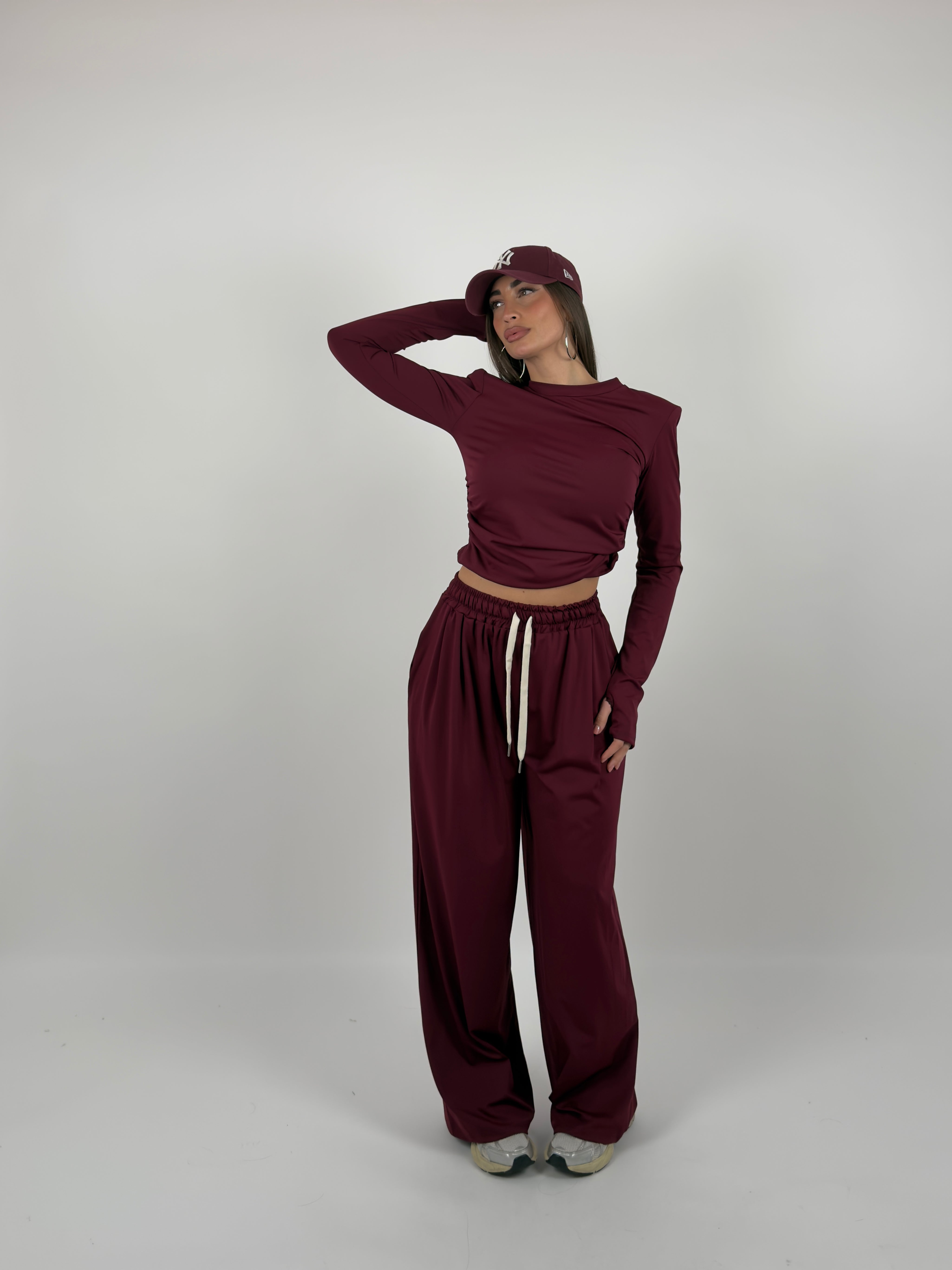 Completo maglia con pantalone in lycra