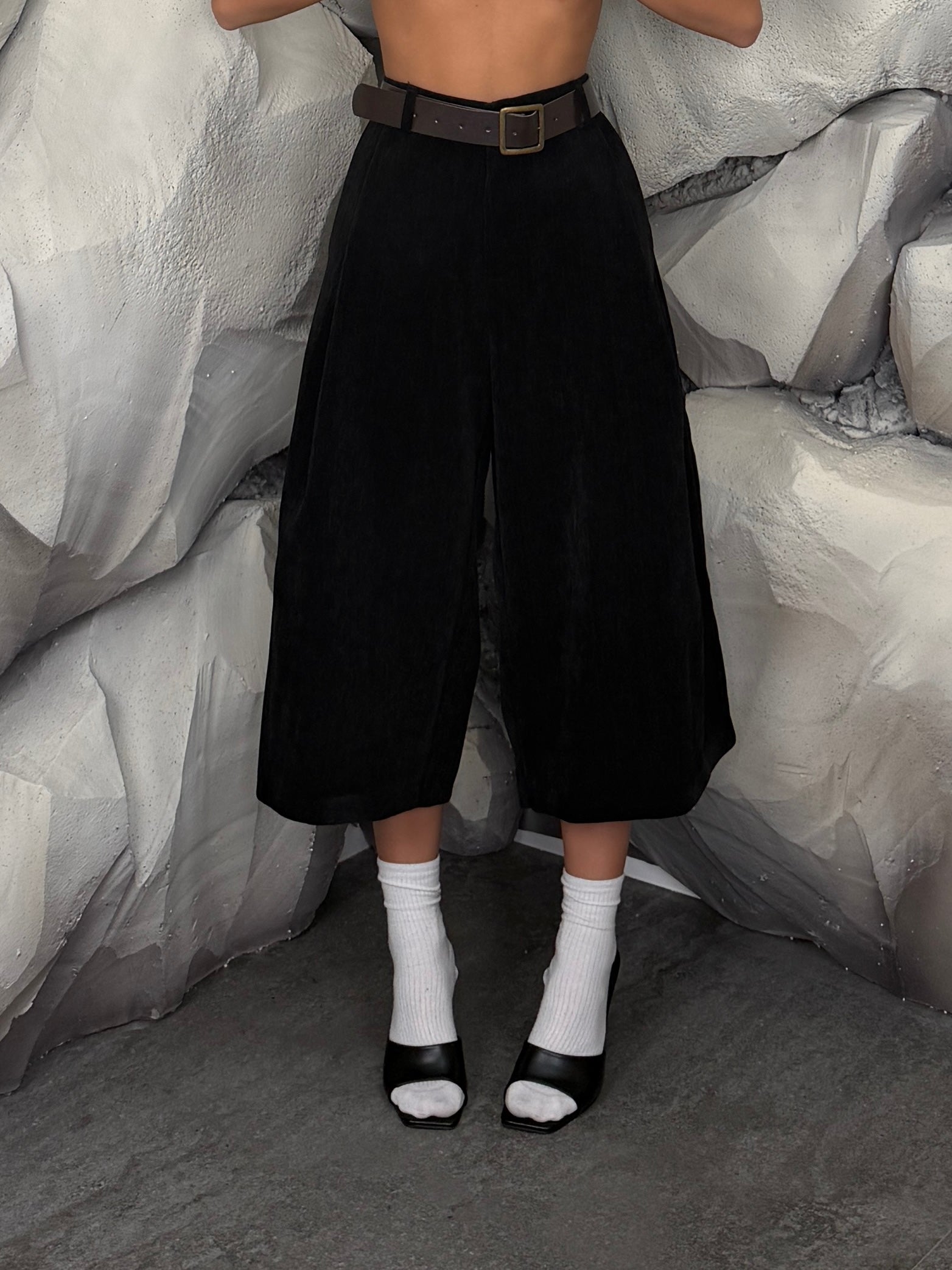 Jorts Aura just west