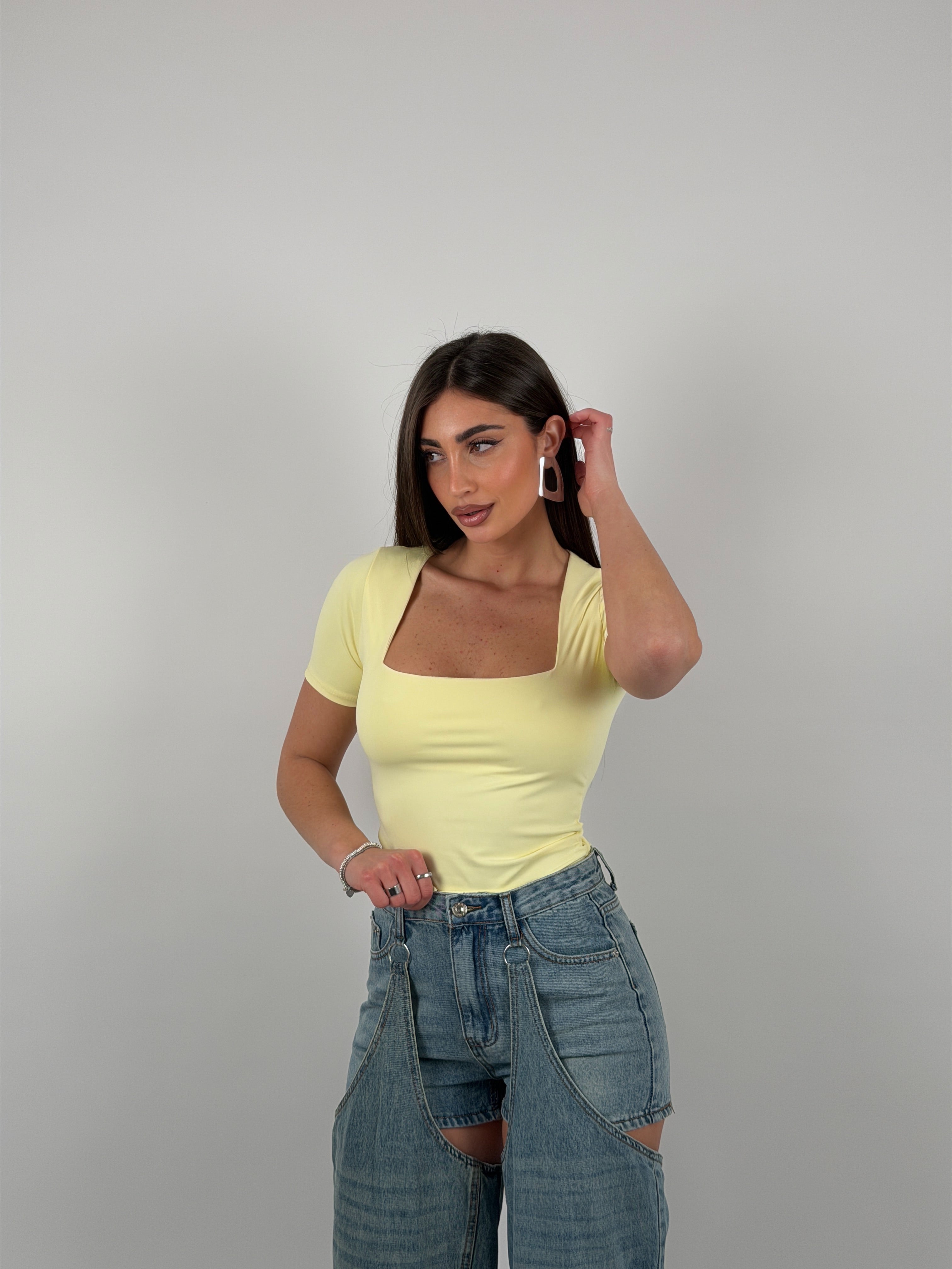 Body con scollo quadrato, mezza manica, in lycra modellante