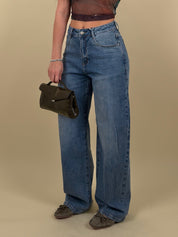 Jeans Elastico con strappi