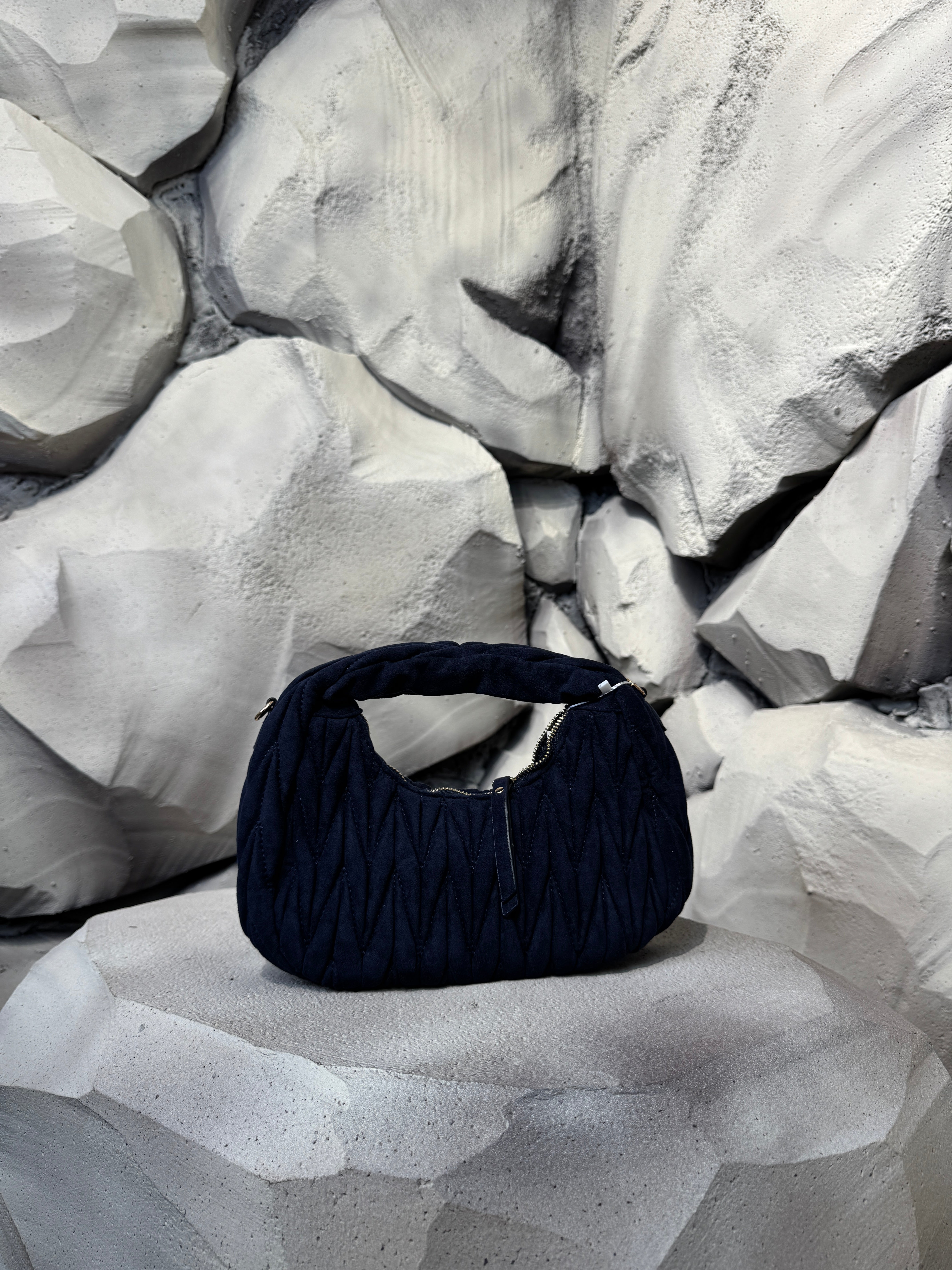 Borsa Monia