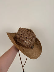 Cappello dettaglio incrociato