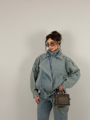 Giacca in denim chiaro con elastico in vita