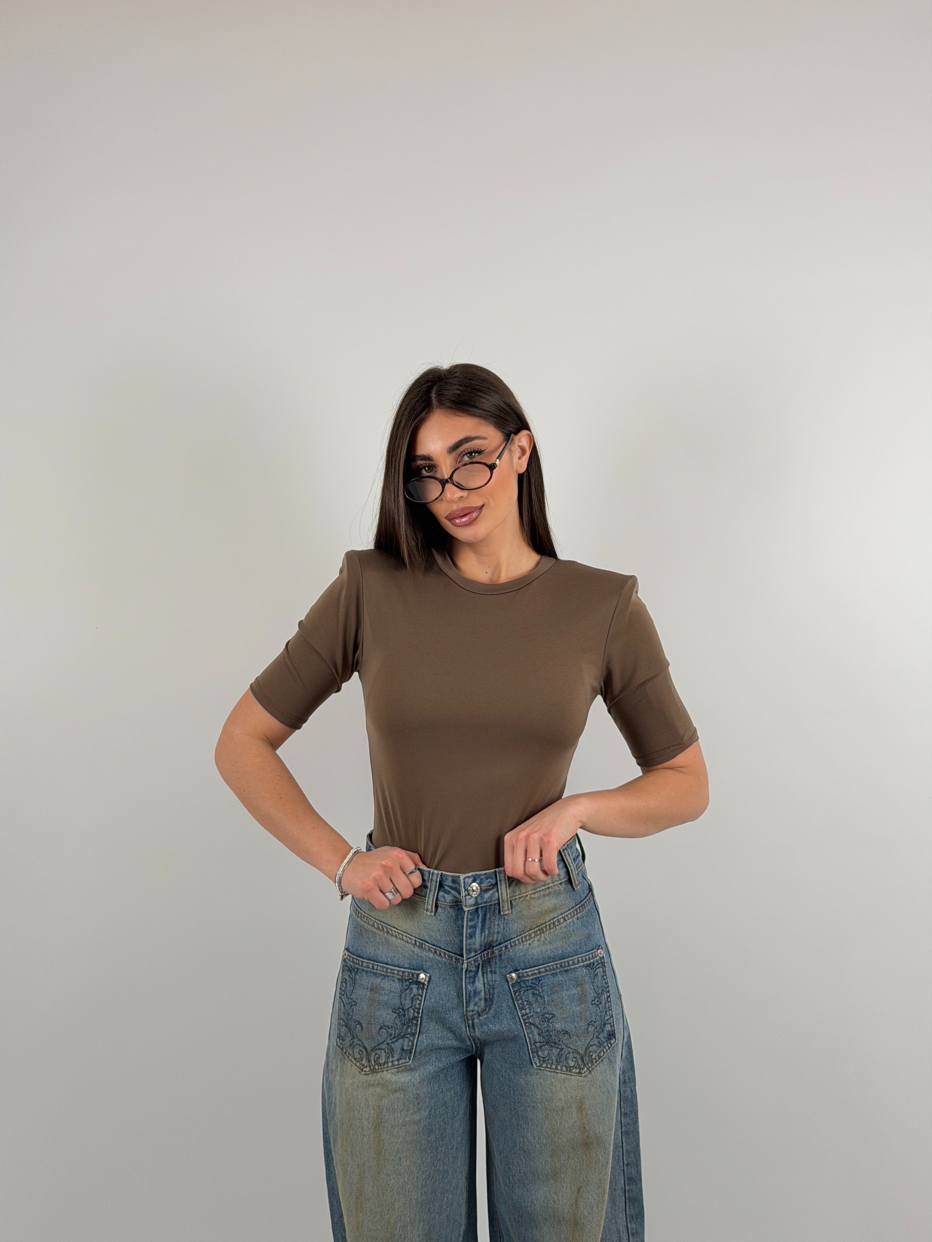 Body con spalline e girocollo