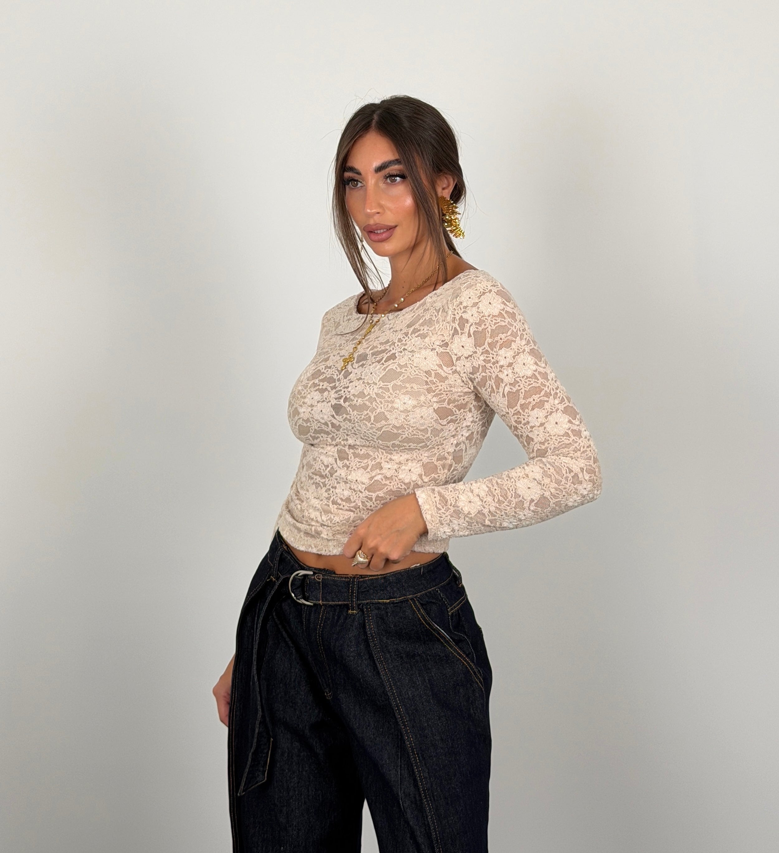 Maglia in merletto manica lunga