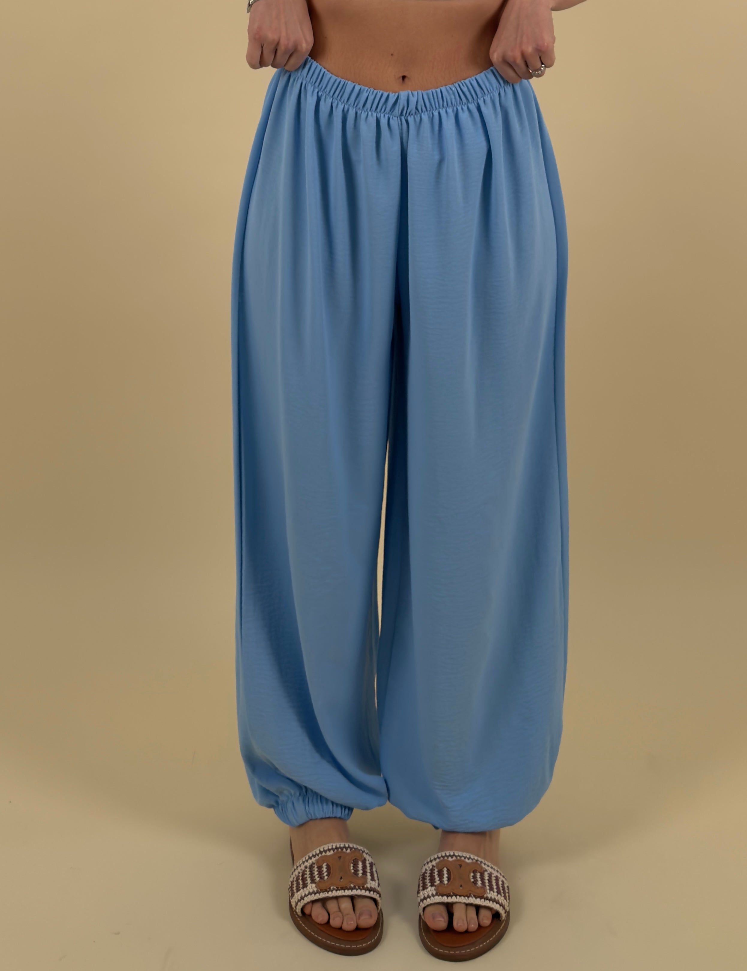 Pantalone elastico sulla caviglia