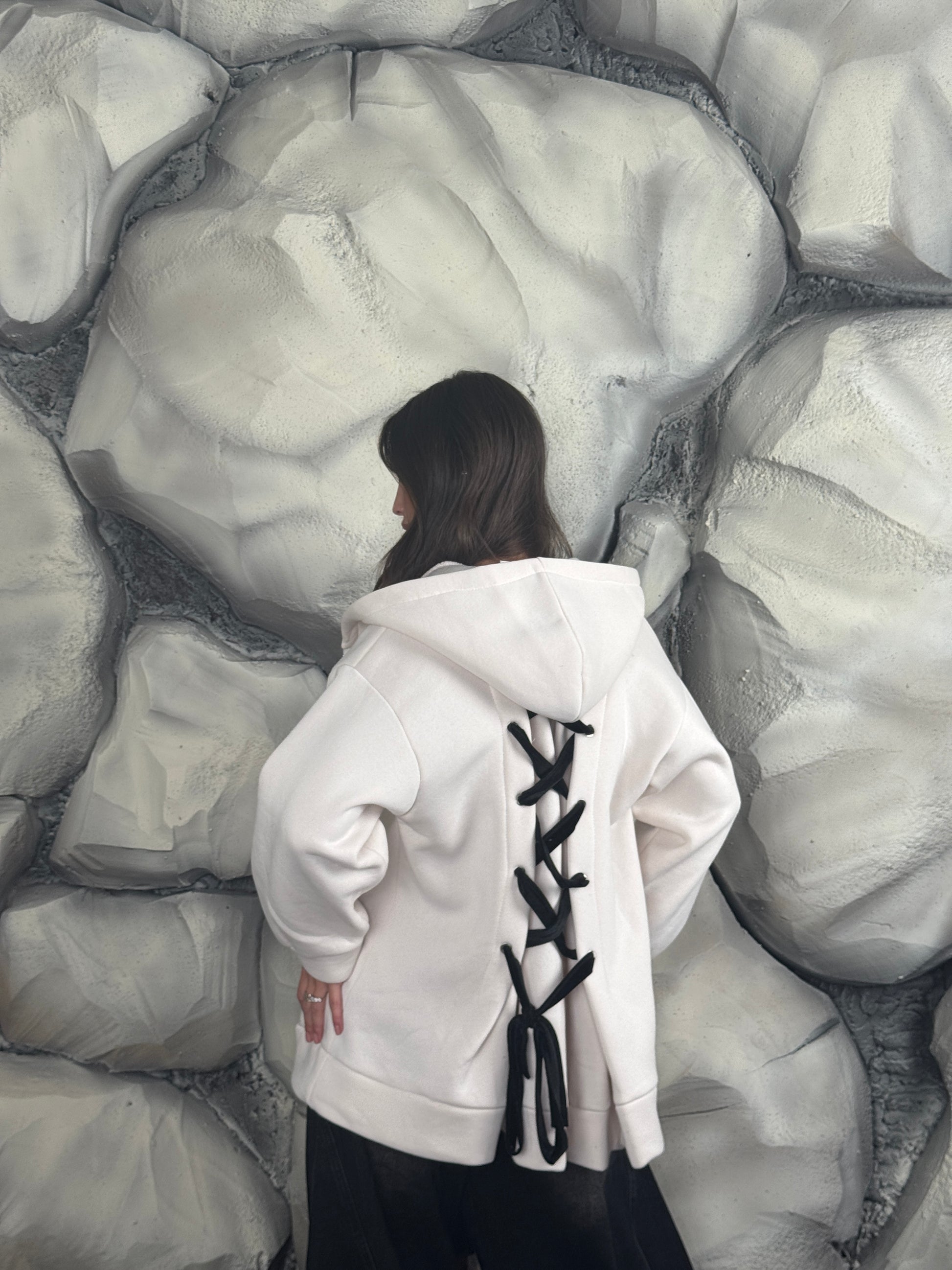 Felpa aperta sul retro