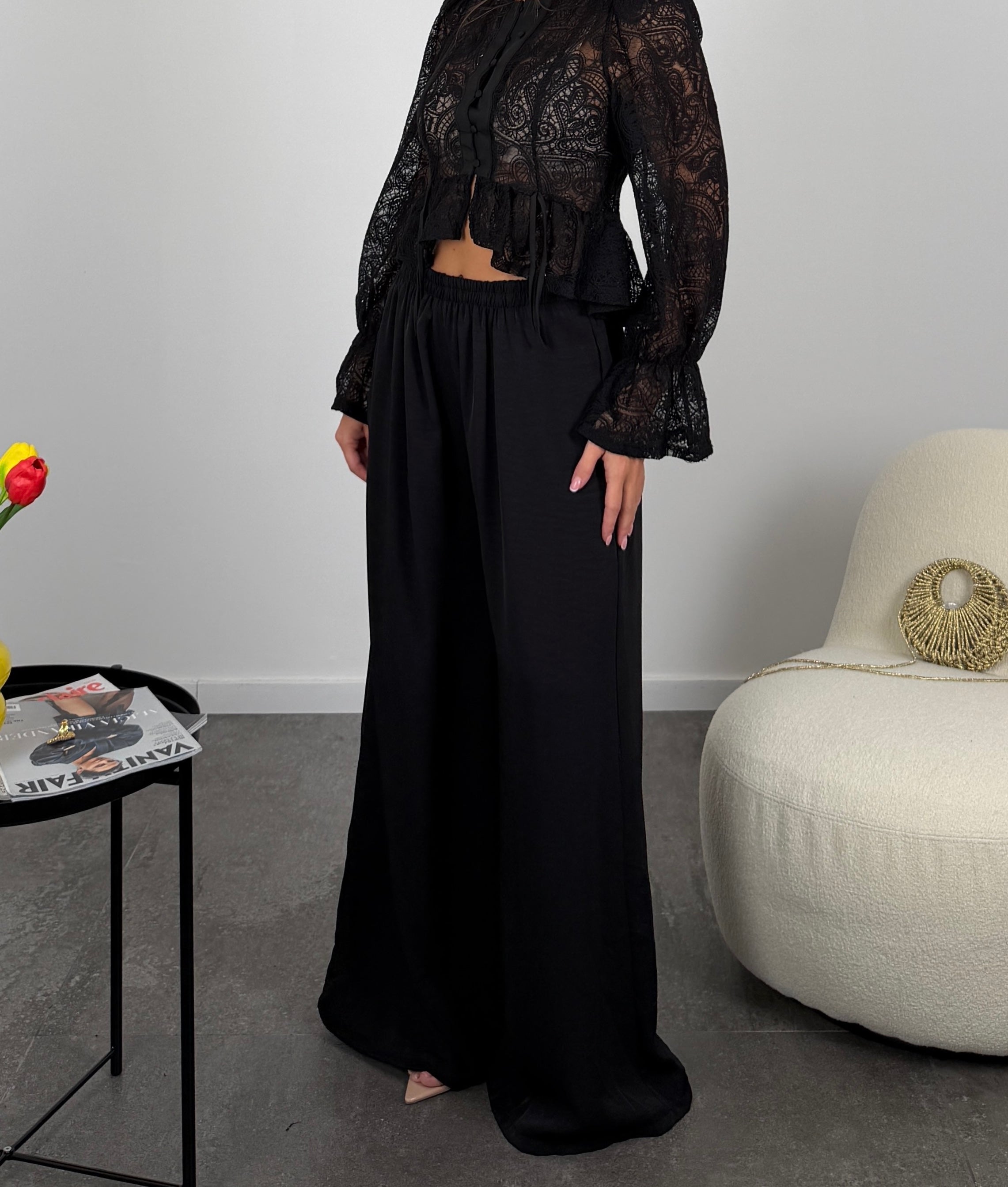 Pantalone semplice con elastico in vita