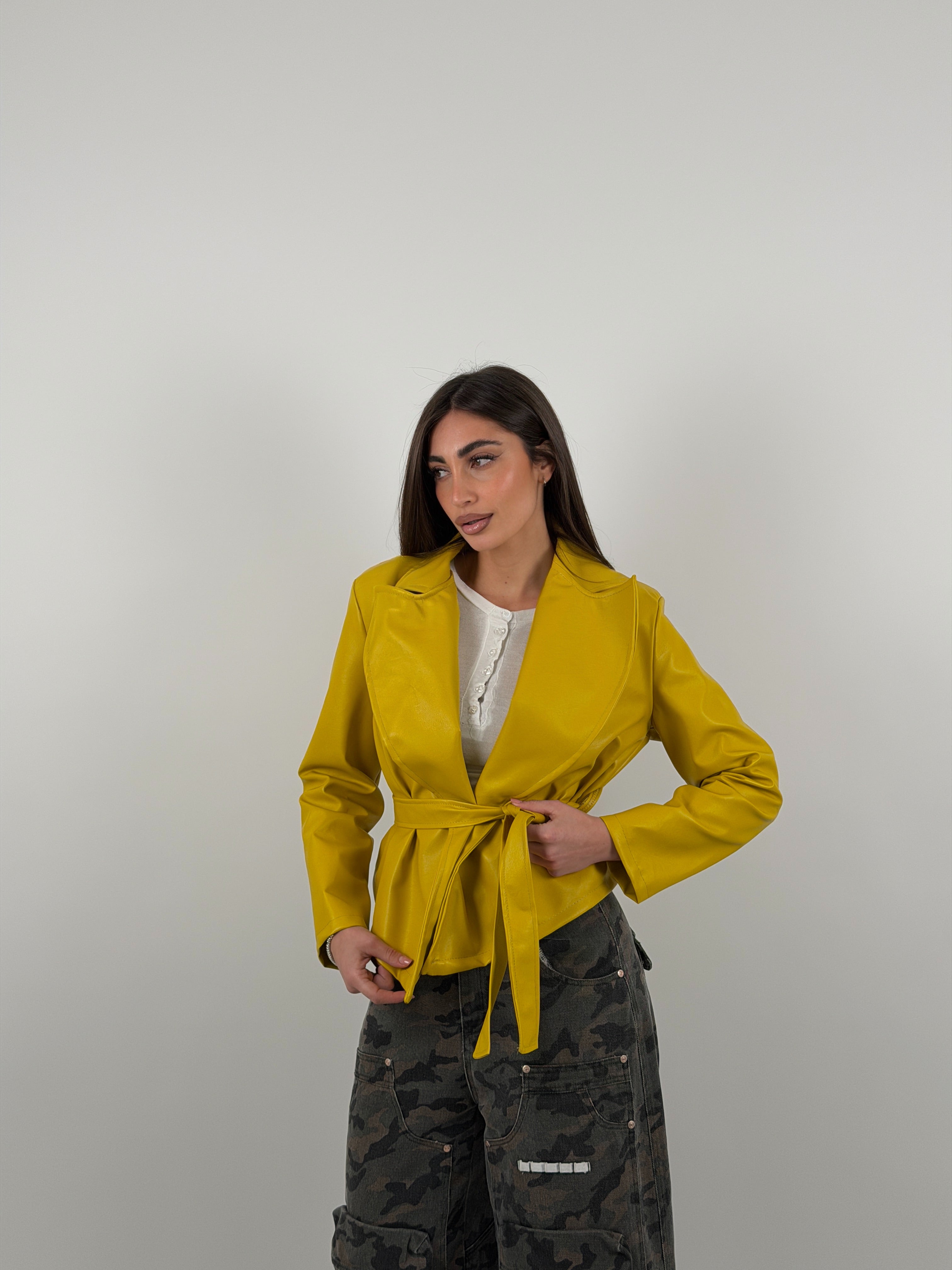 Giacca con cintura in vita