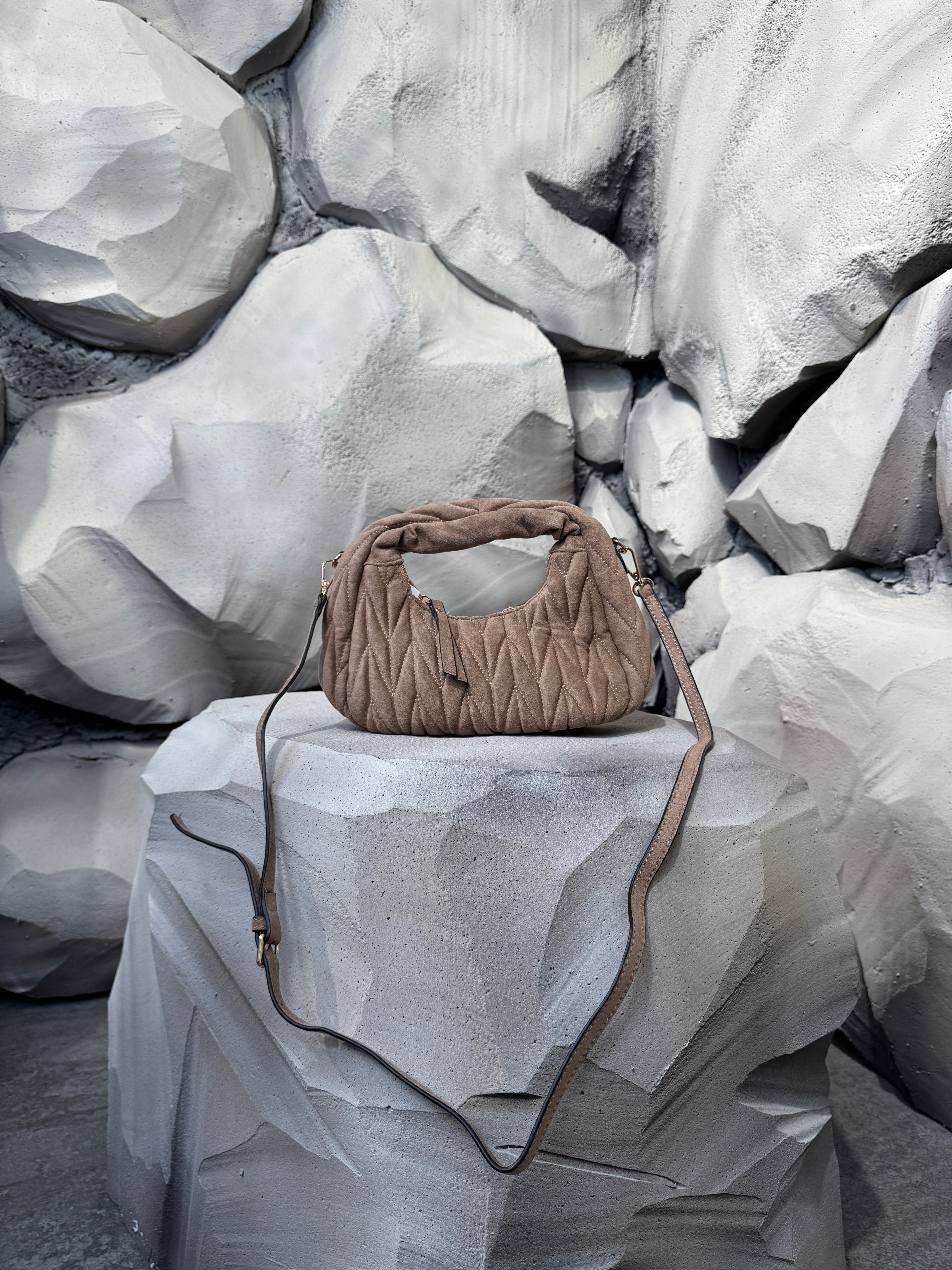 Borsa Monia
