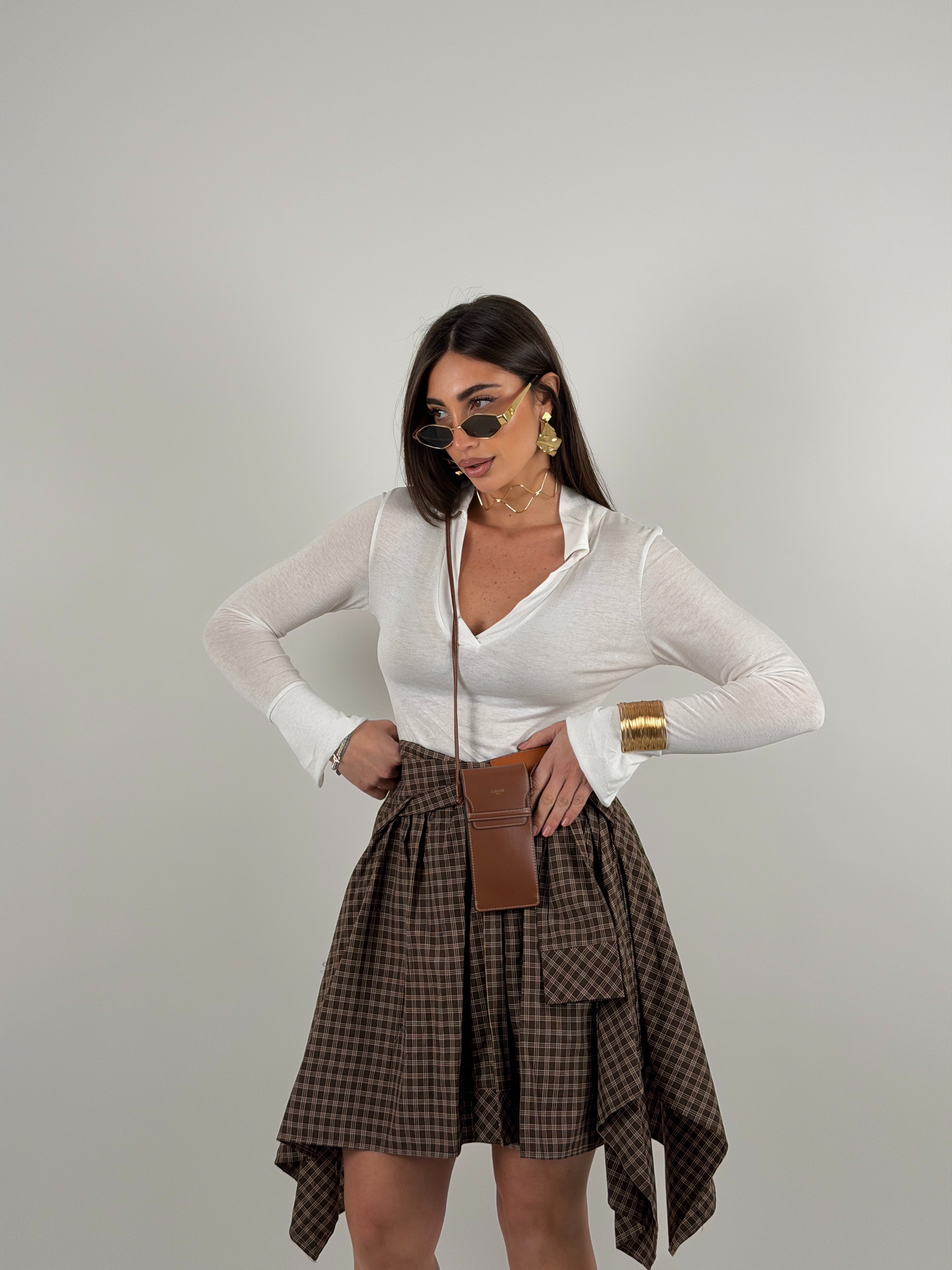 Maglia manica lunga semivelata con scollo a V