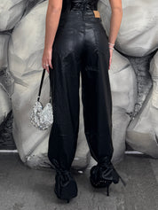 Pantalone stringhe ecopelle