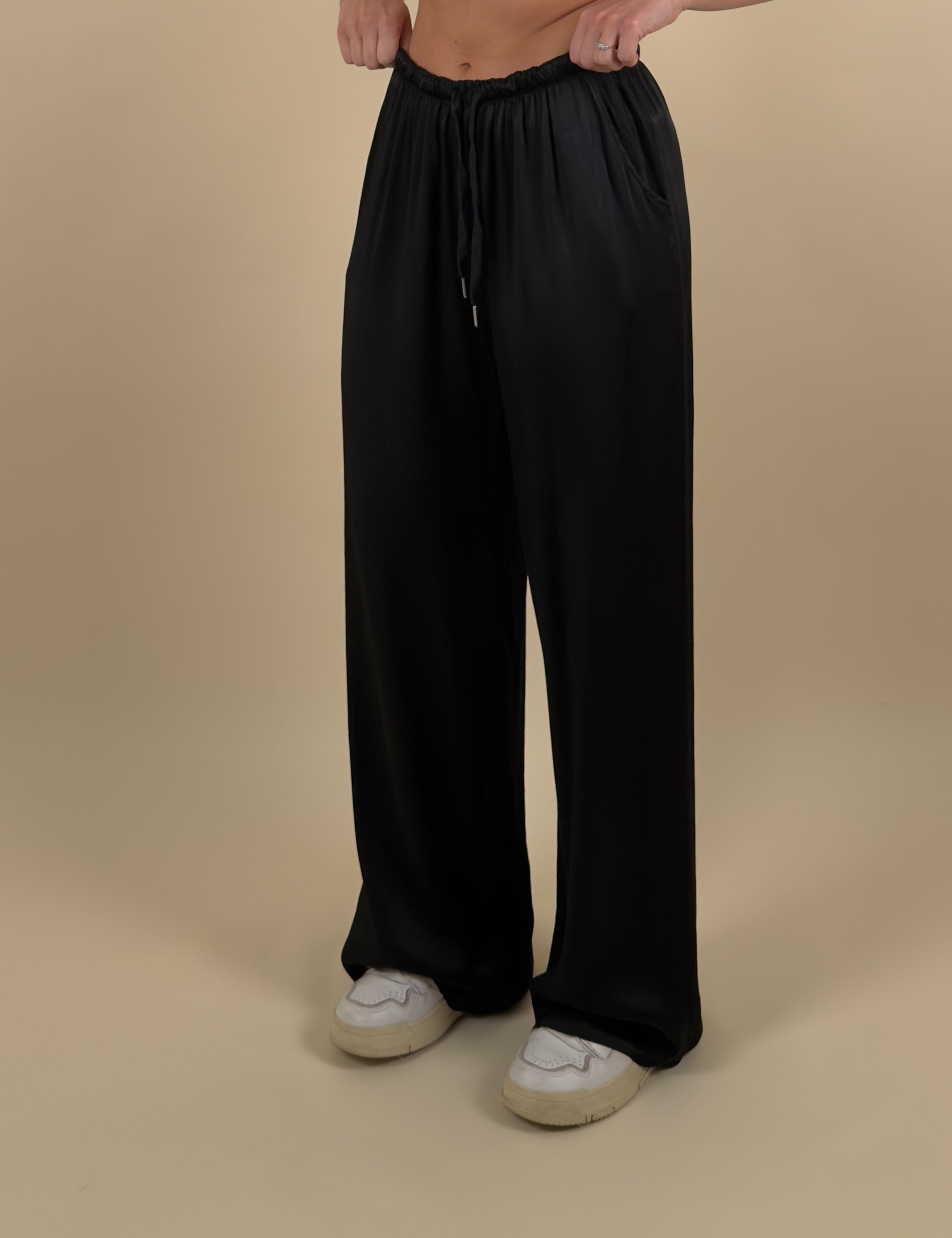 Pantalone effetto satinato Universal